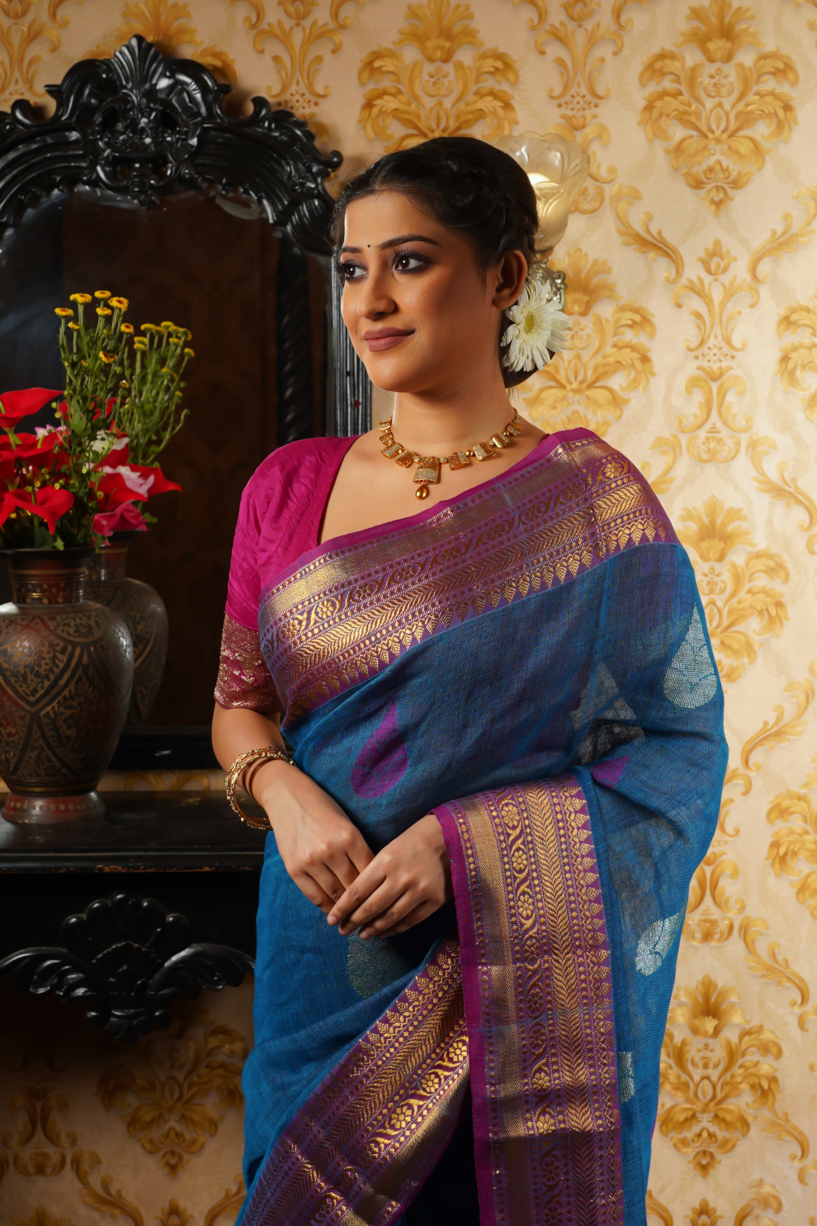 Blue & purple handwoven linen jamdani saree