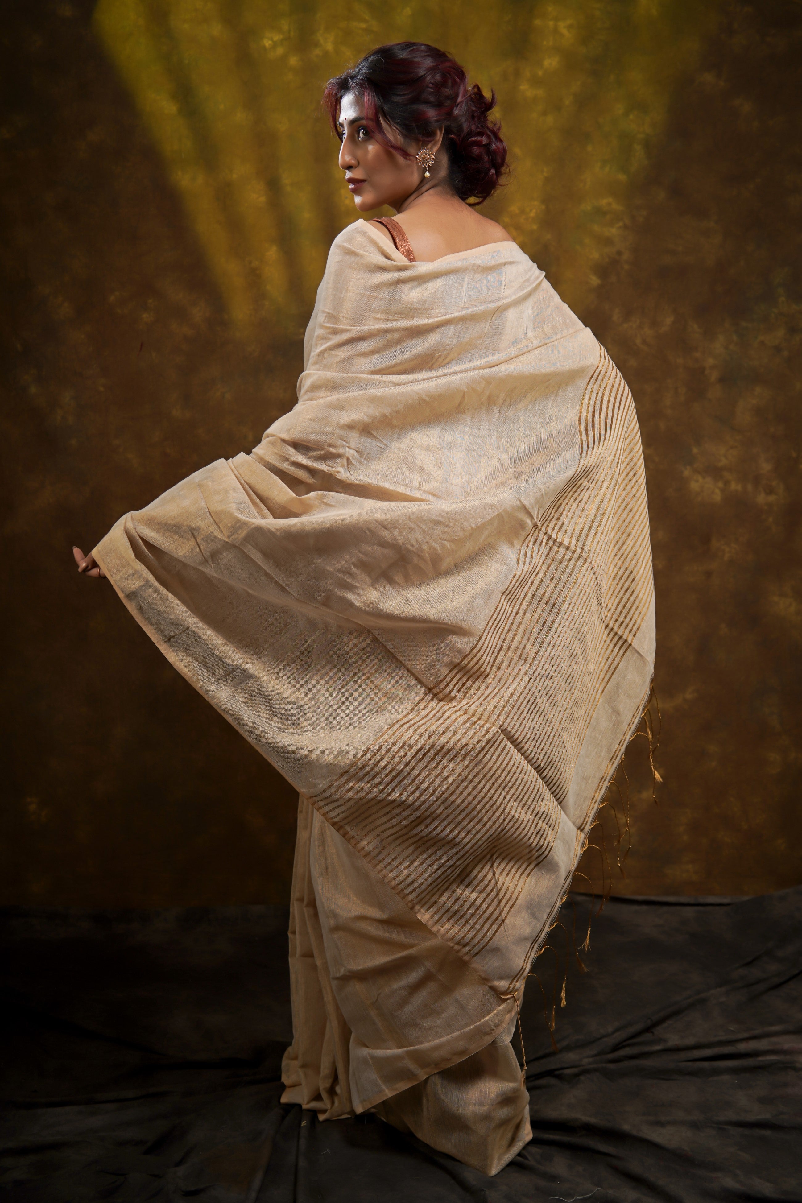 Cream Dual Tone Pure Tissue Linen Saree