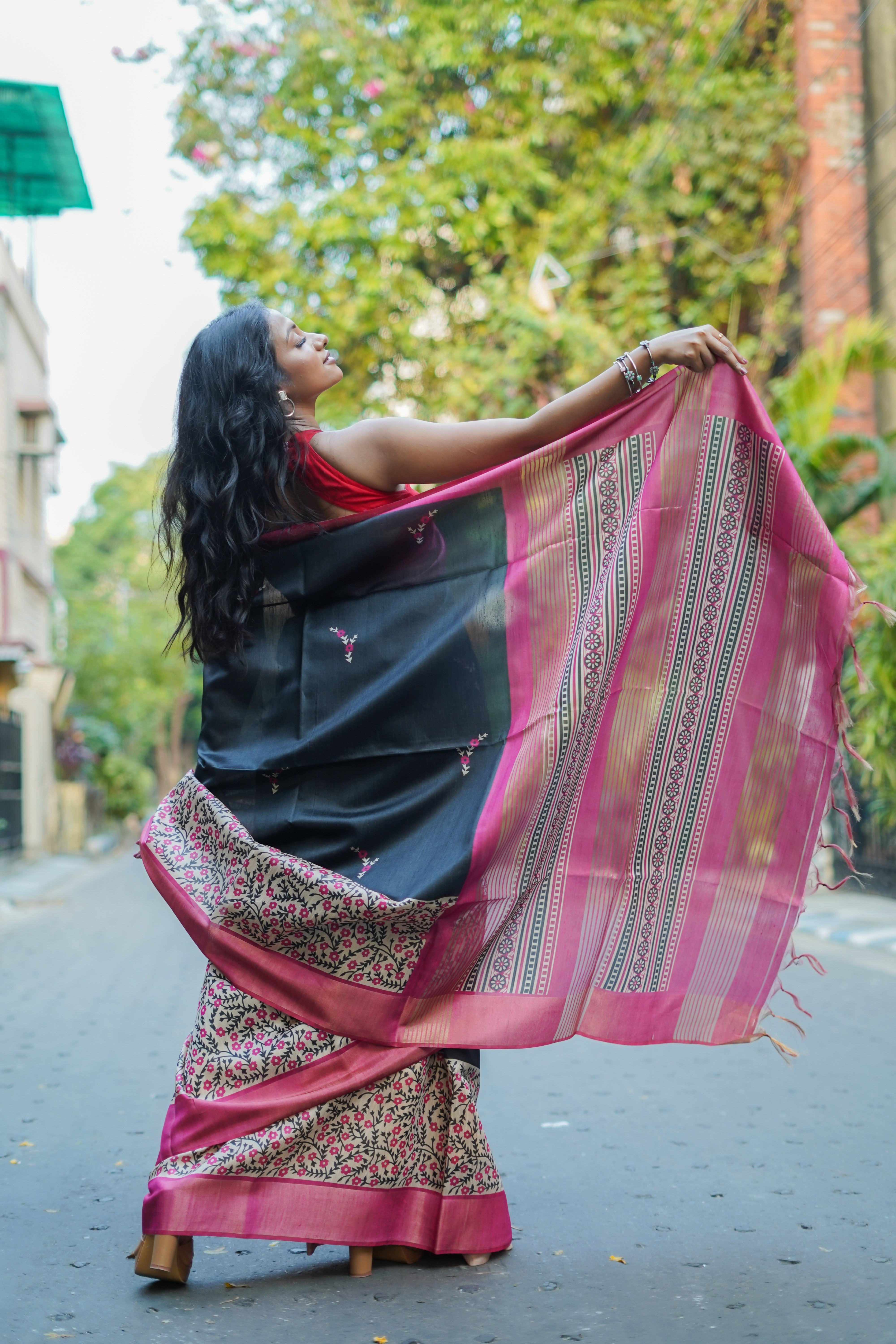 Dark Grey floral printed Semi Tussar silk saree