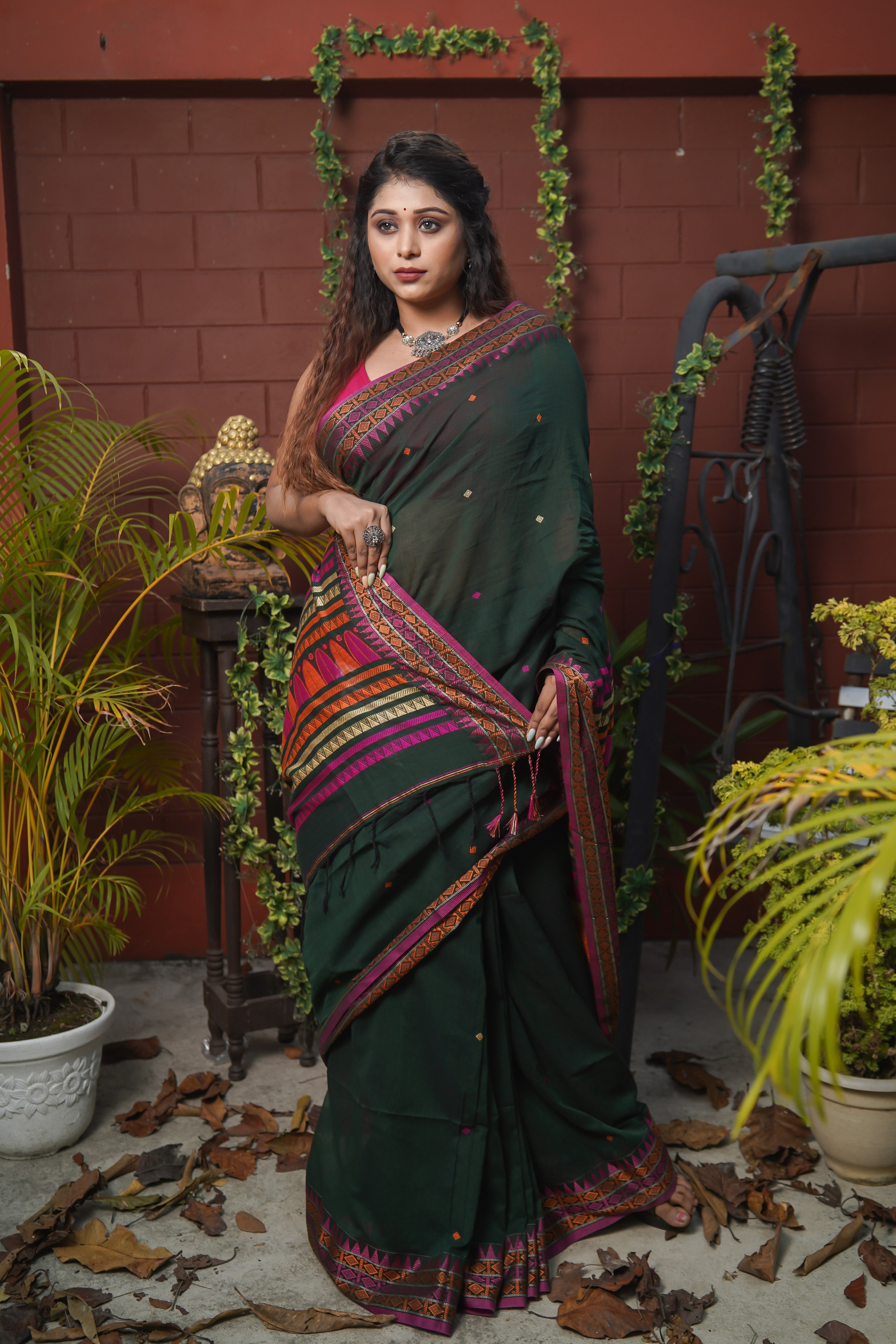 Pure Masrise Cotton Handwoven Saree-Deep Green