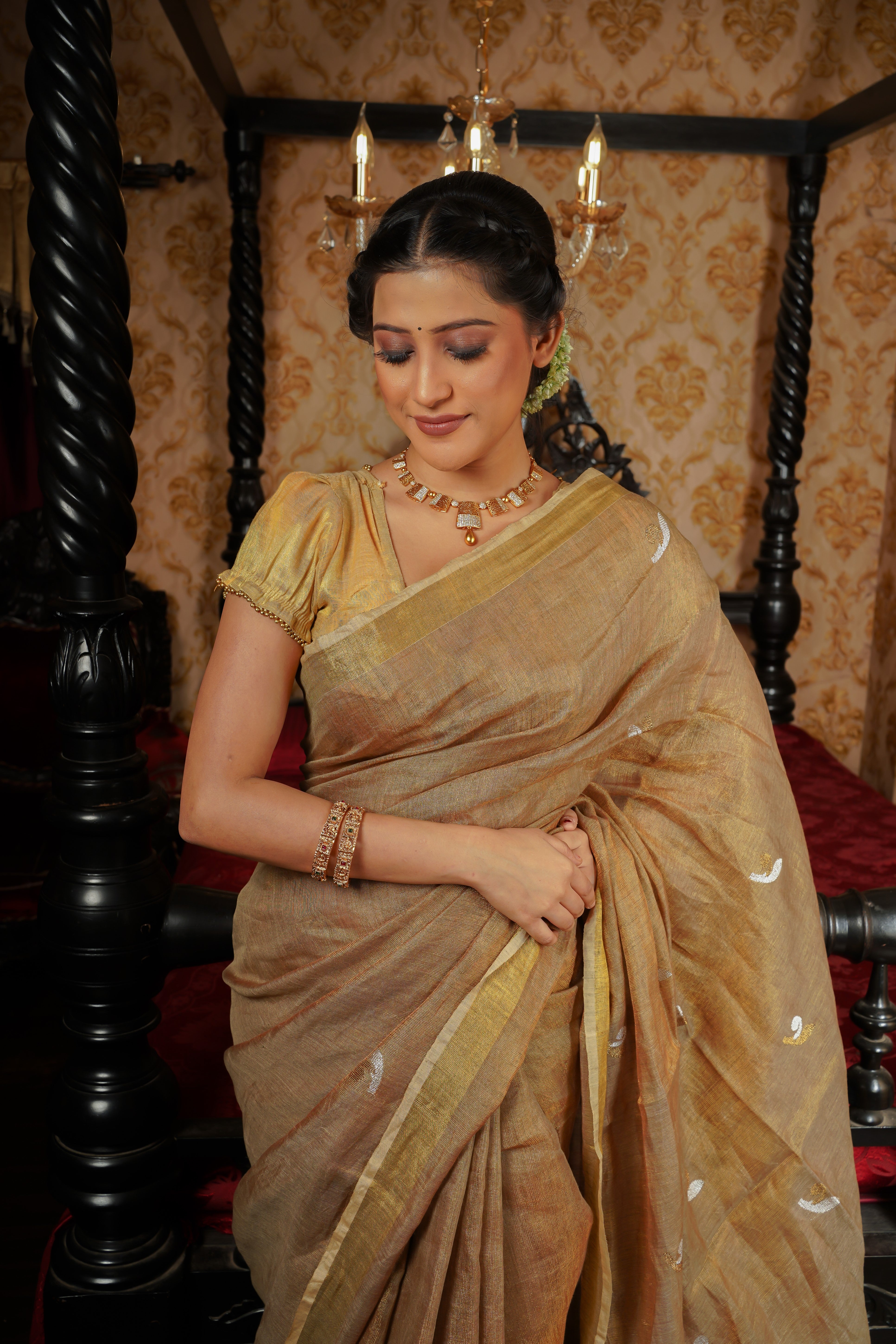 Gold pure tissue linen handwoven  tulip saree