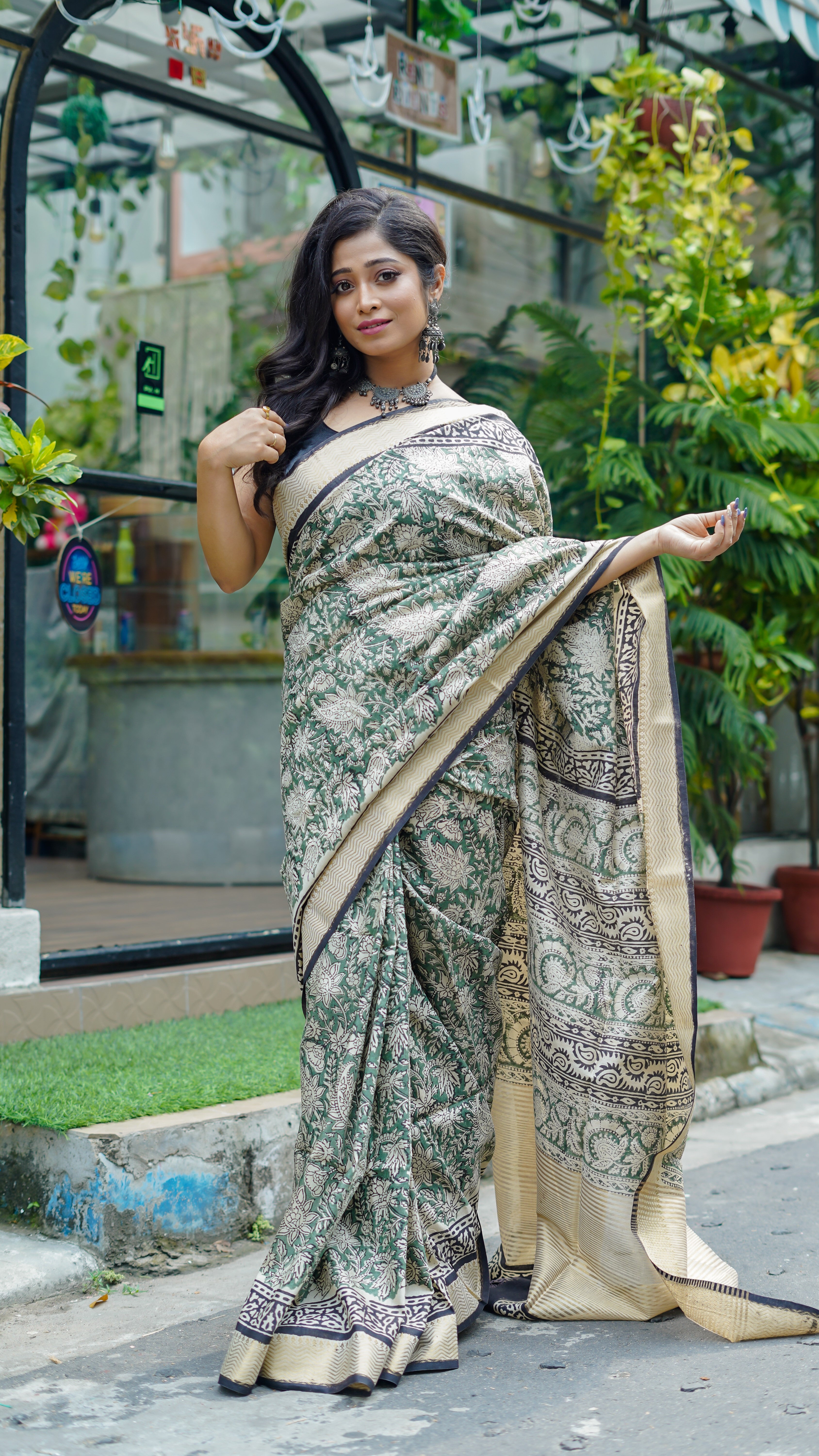 Green kalmkari printed pure Maheswari silk saree