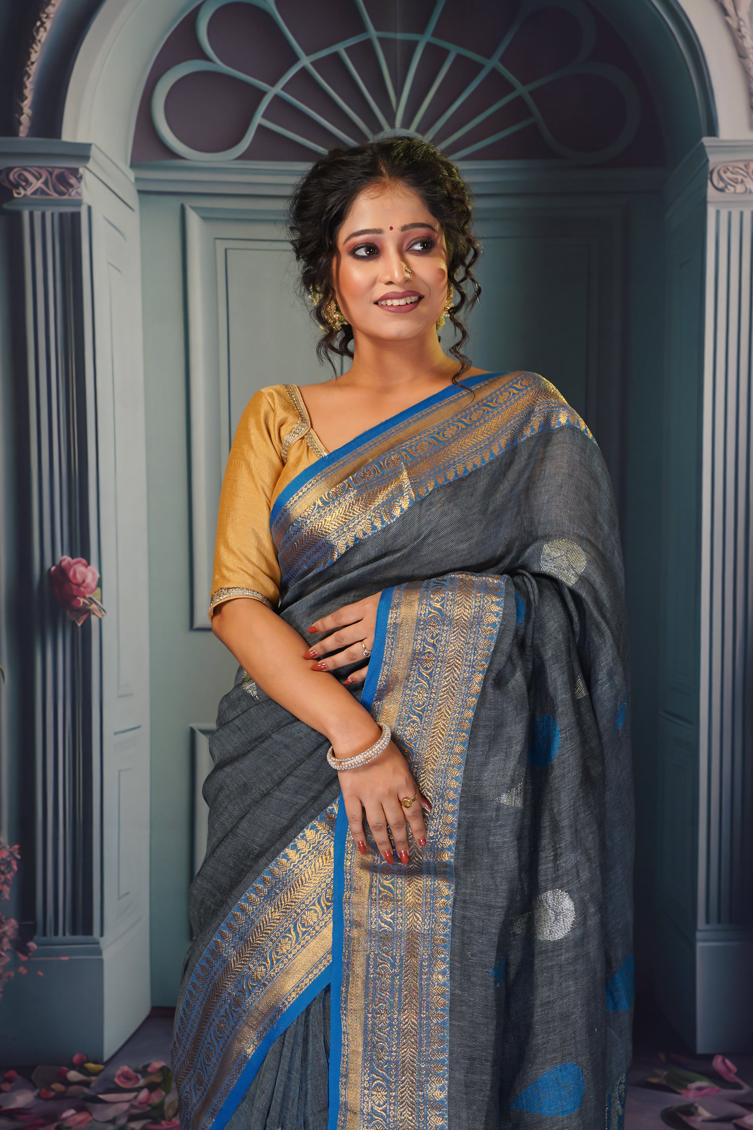 Grey & Blue handwoven linen jamdani saree