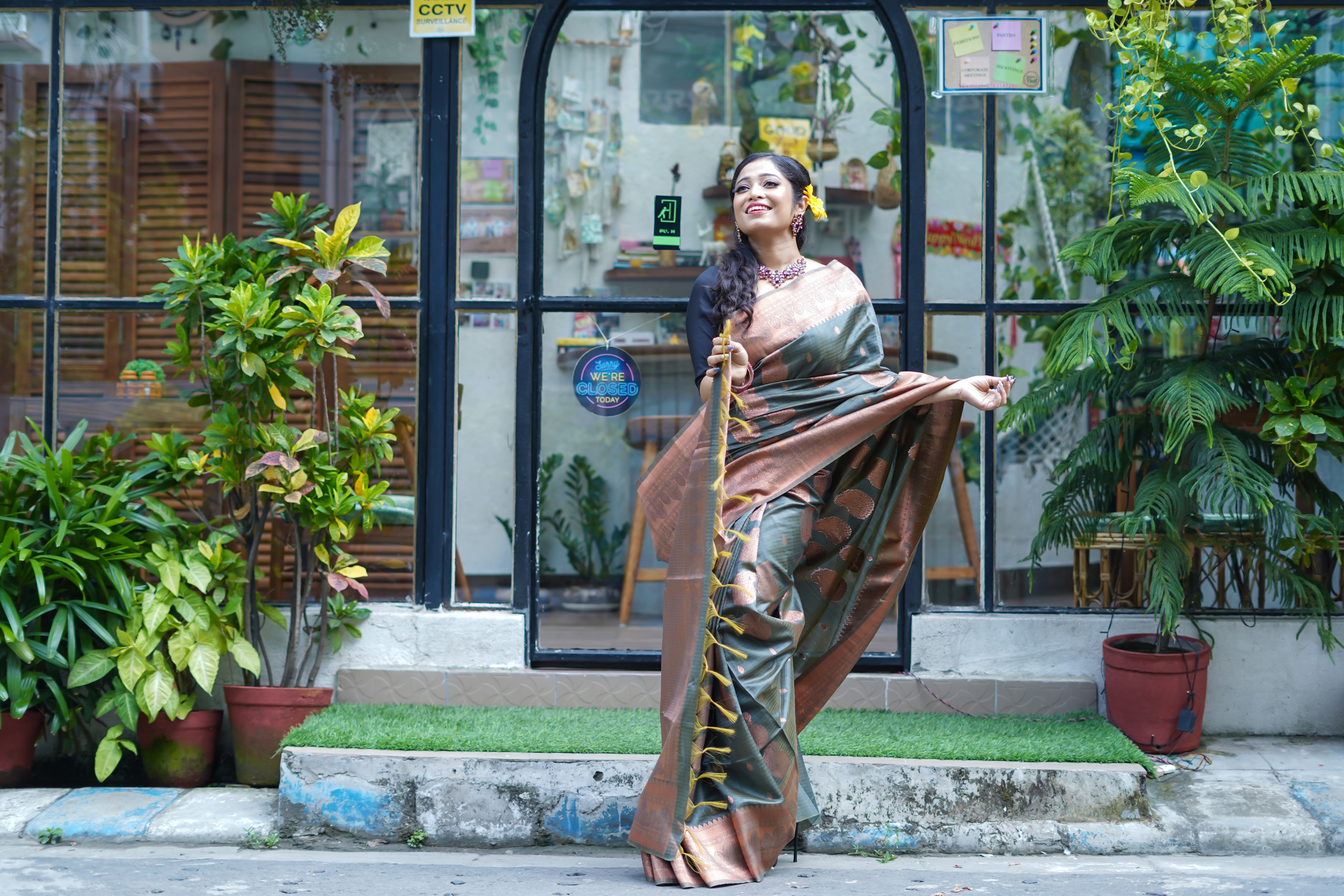 Grey ghicha weaving saree