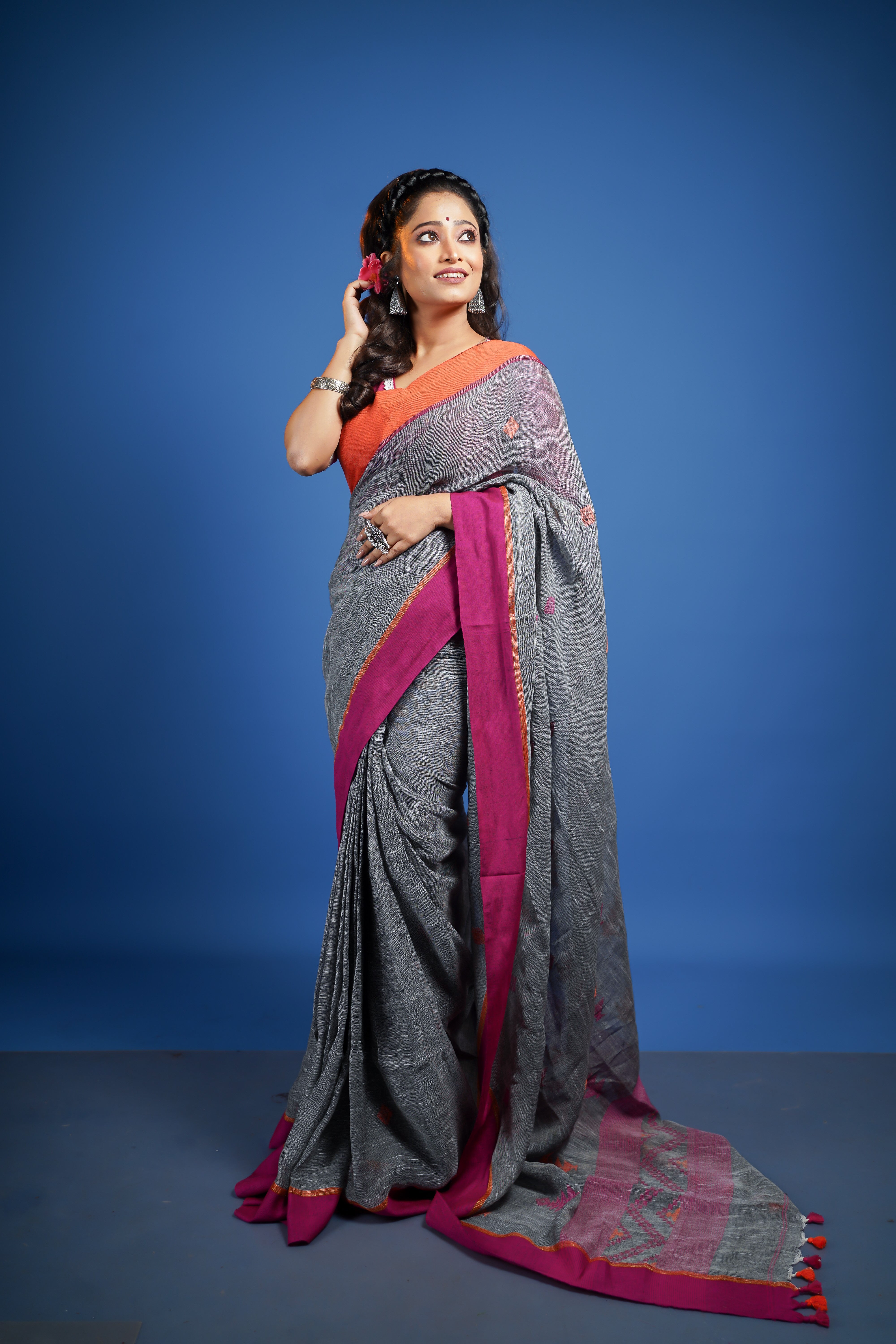 Grey pure linen hand woven jamdani saree