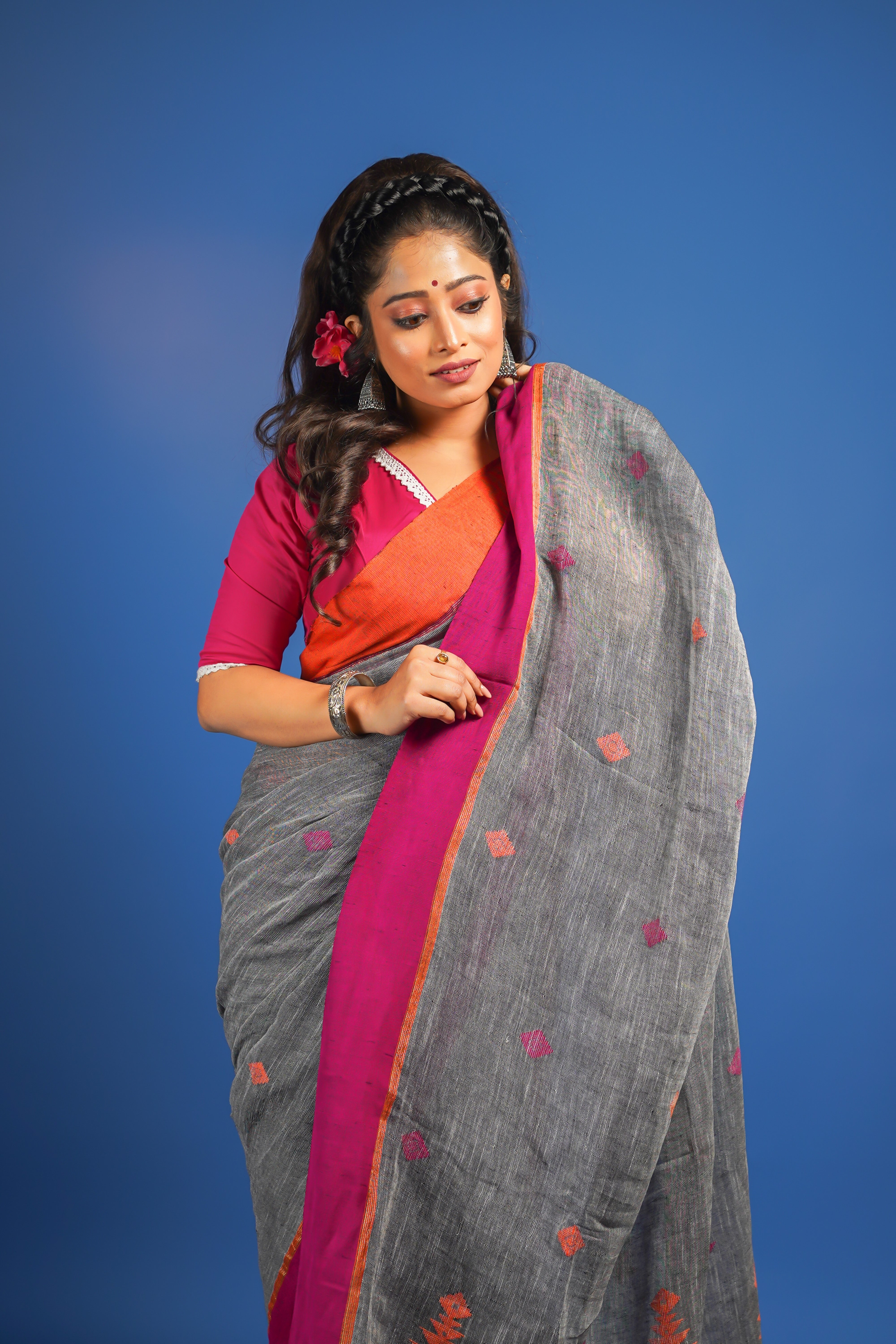 Grey pure linen hand woven jamdani saree