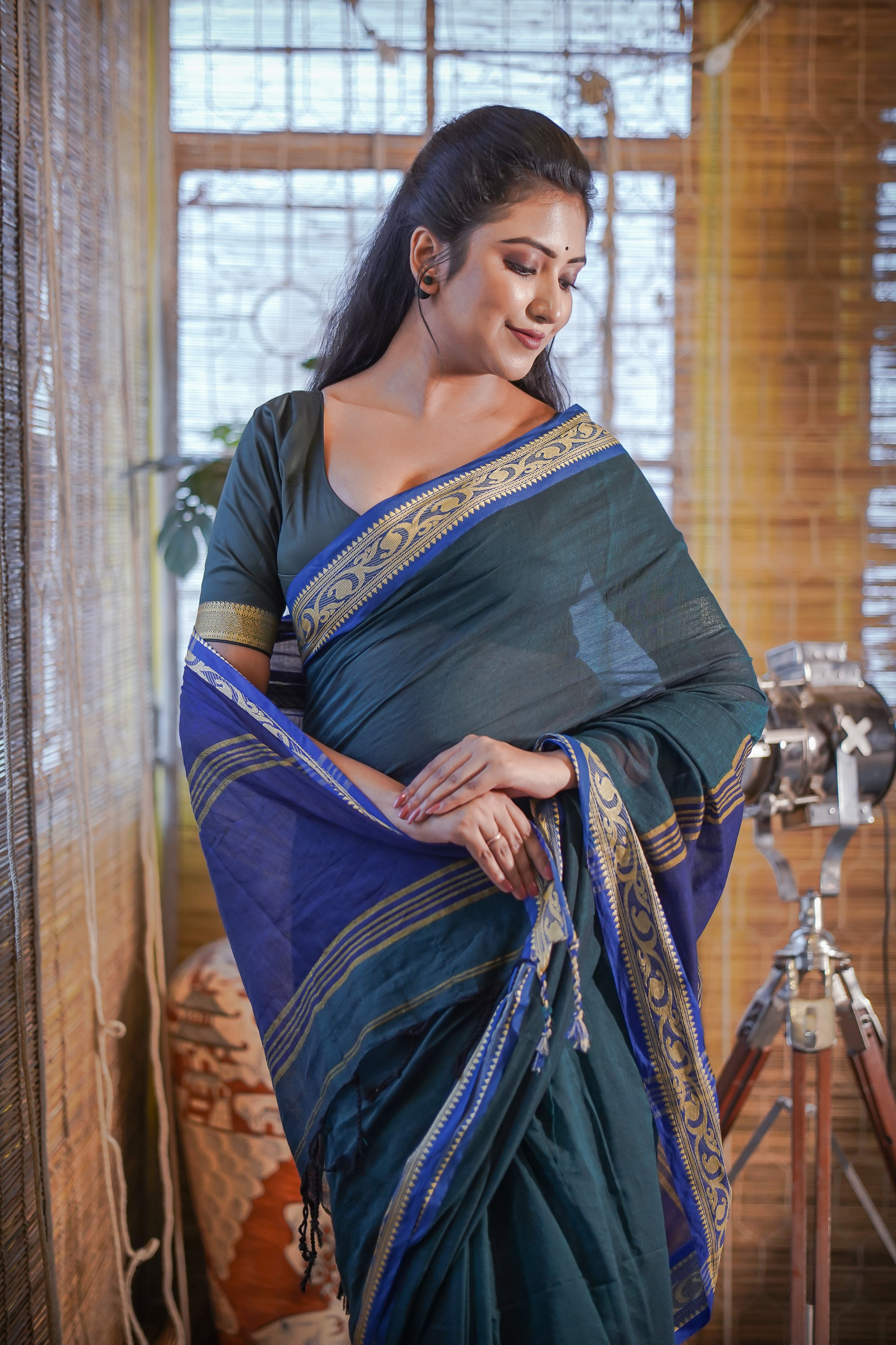 Handwoven Mulmul Cotton Saree- Green