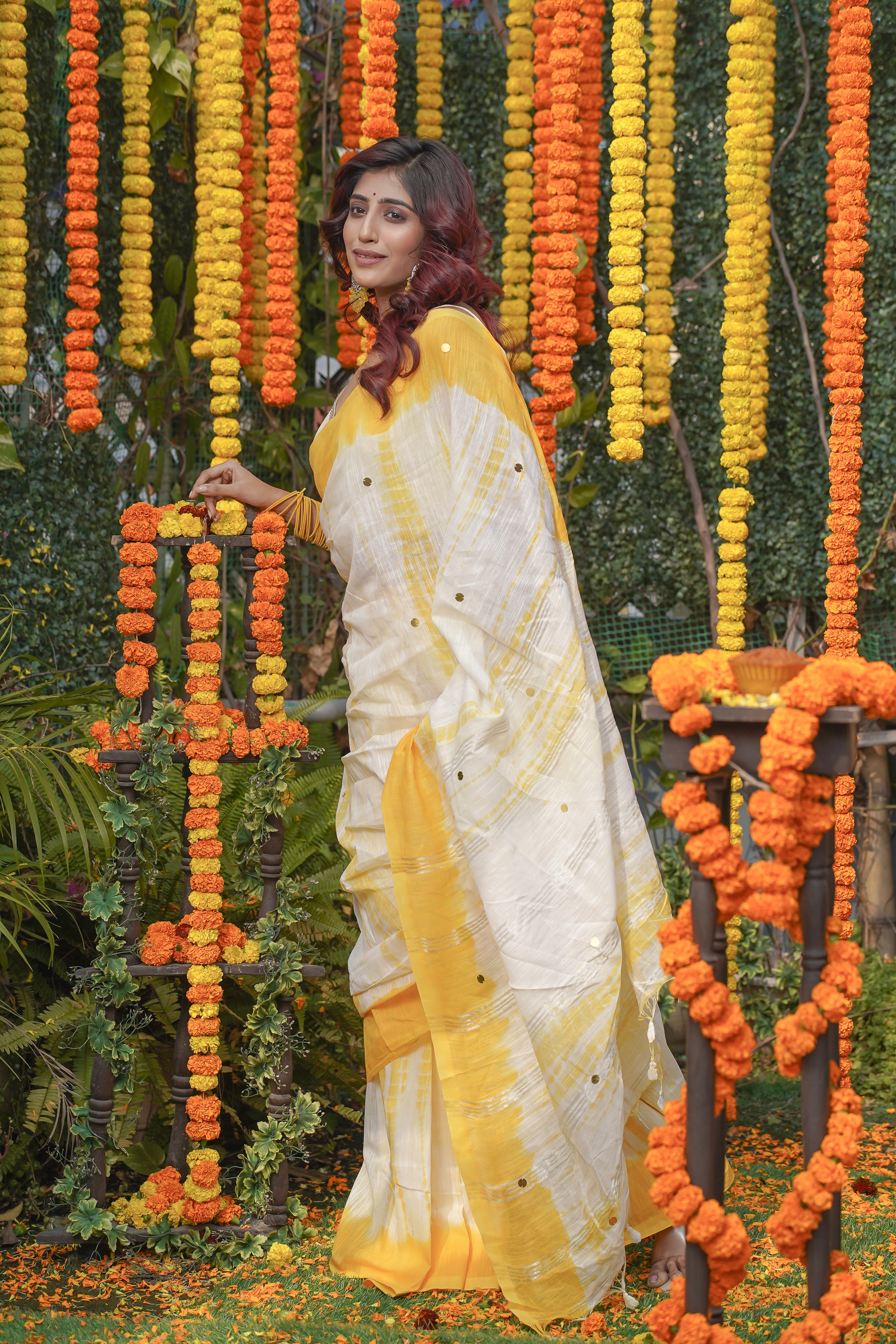 White & Yellow Shibori Gini Work Pure Mul Cotton Saree