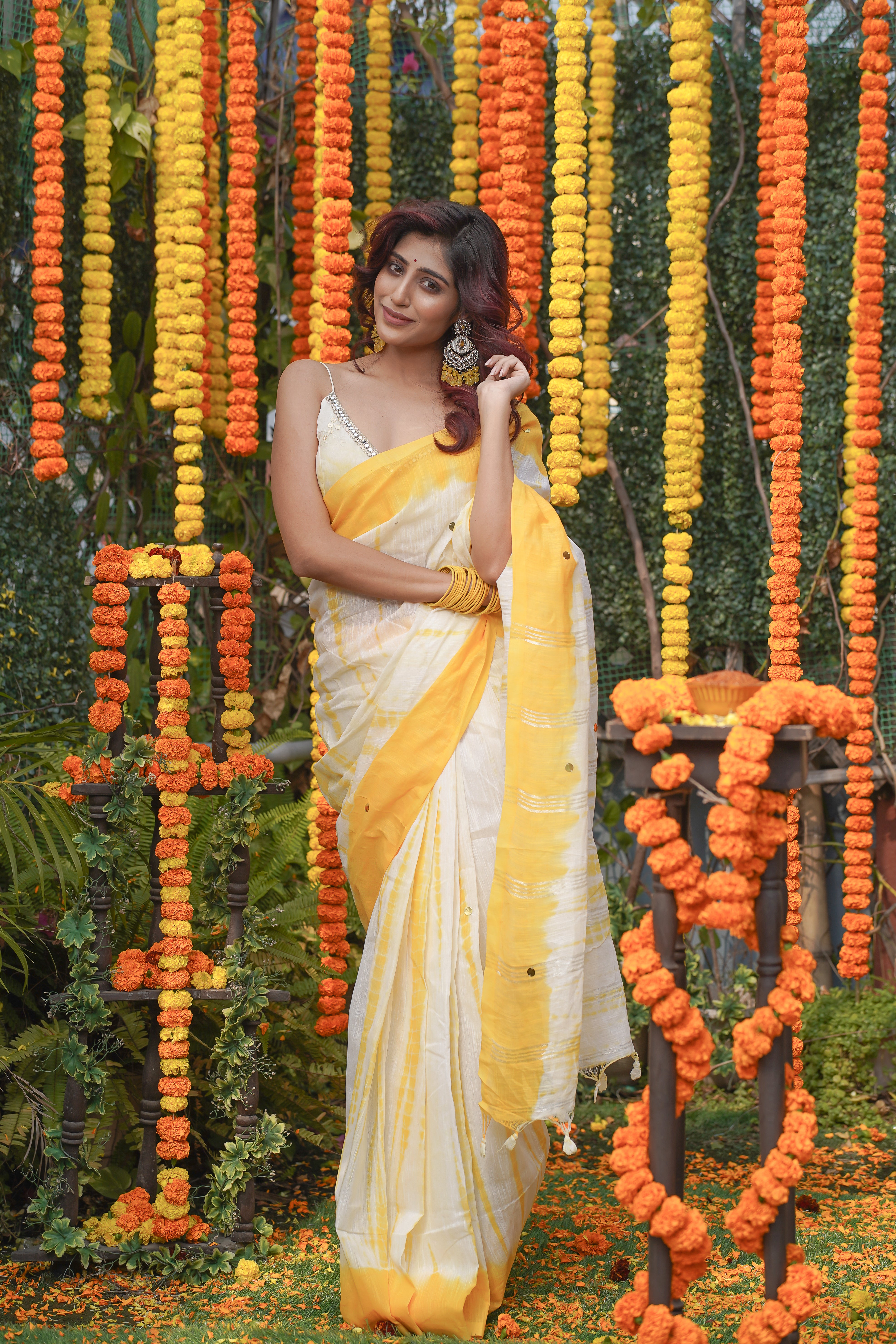 White & Yellow Shibori Gini Work Pure Mul Cotton Saree