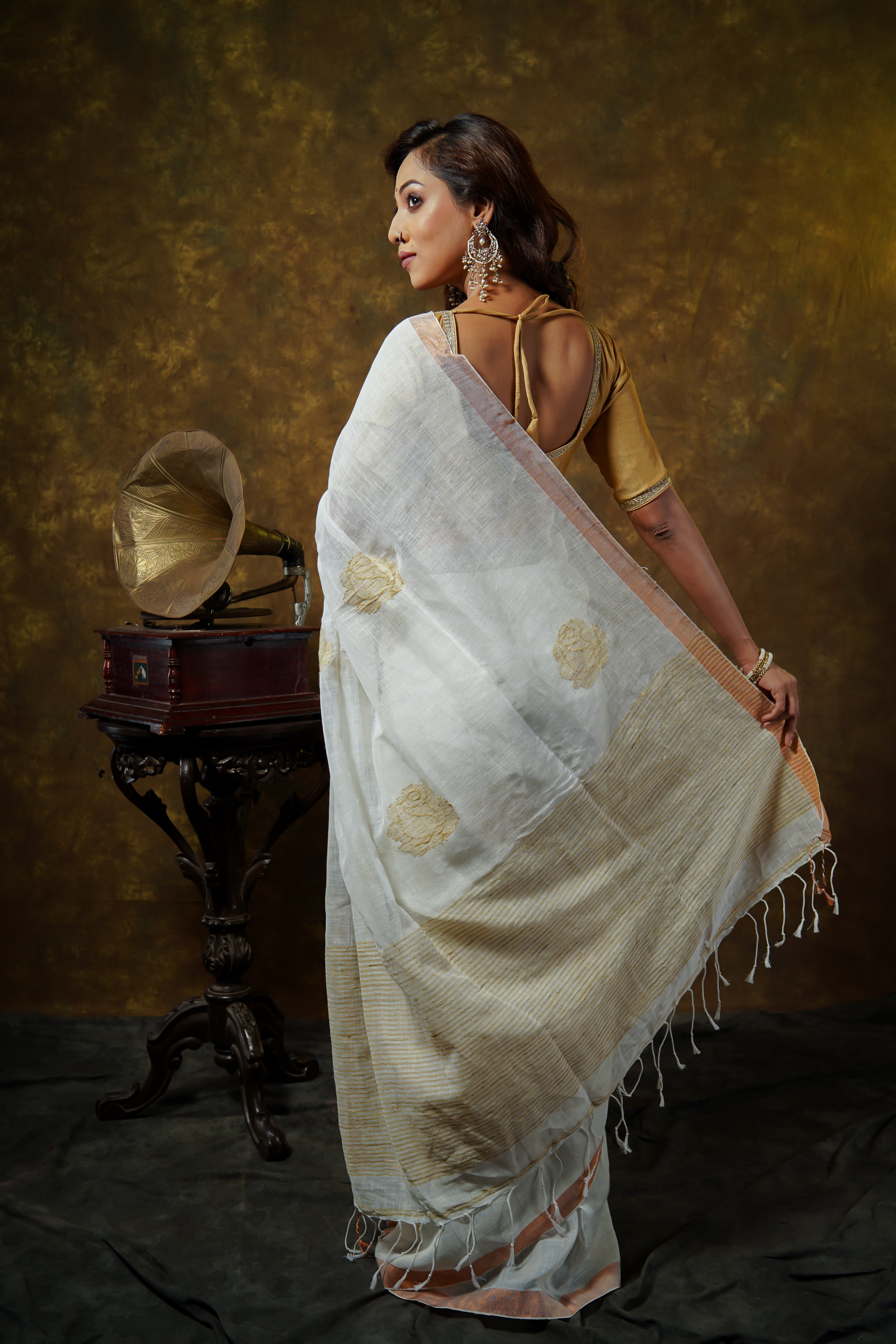 White Rose motive pure linen hand woven saree