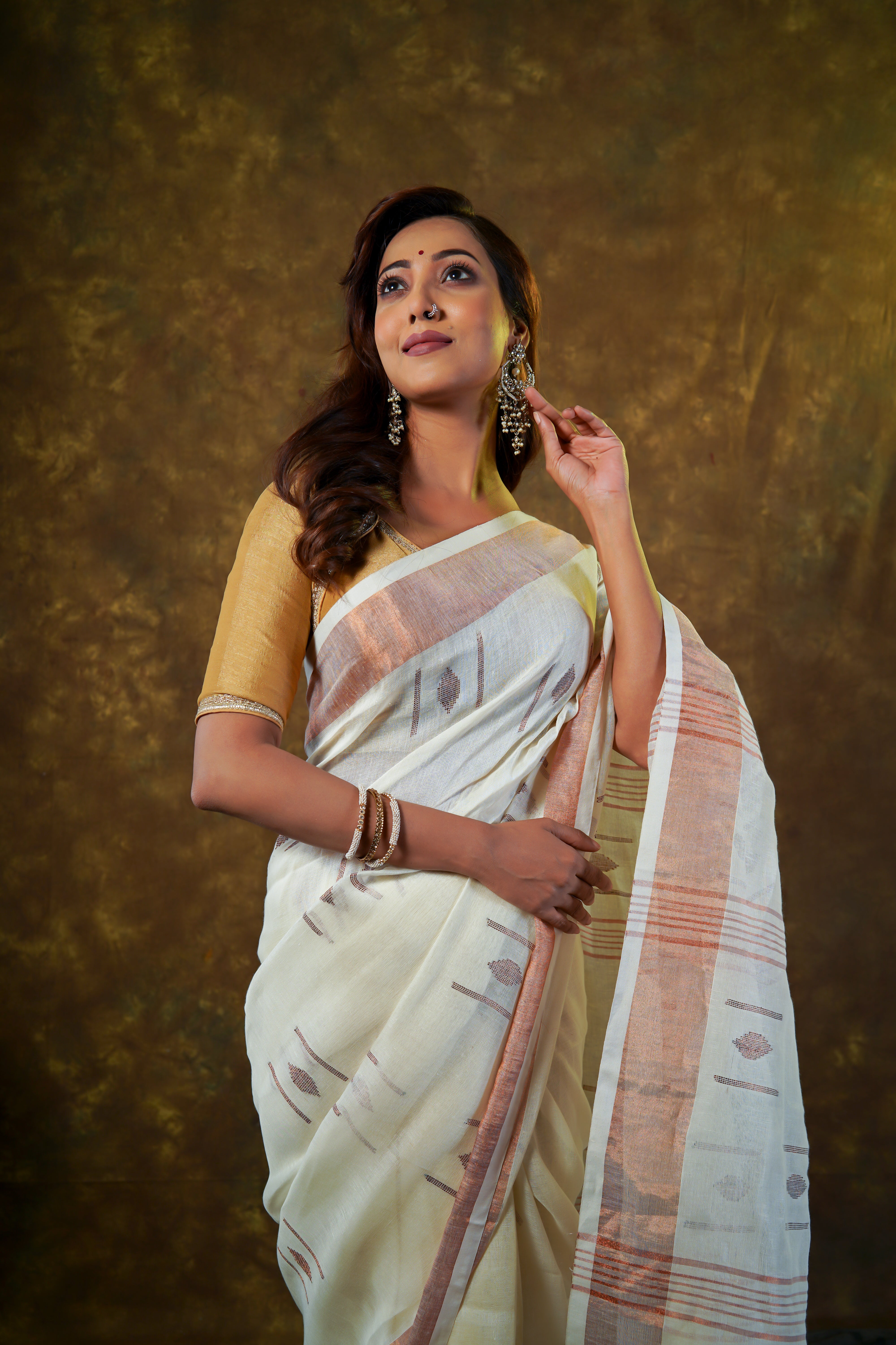 White pure linen hand woven saree