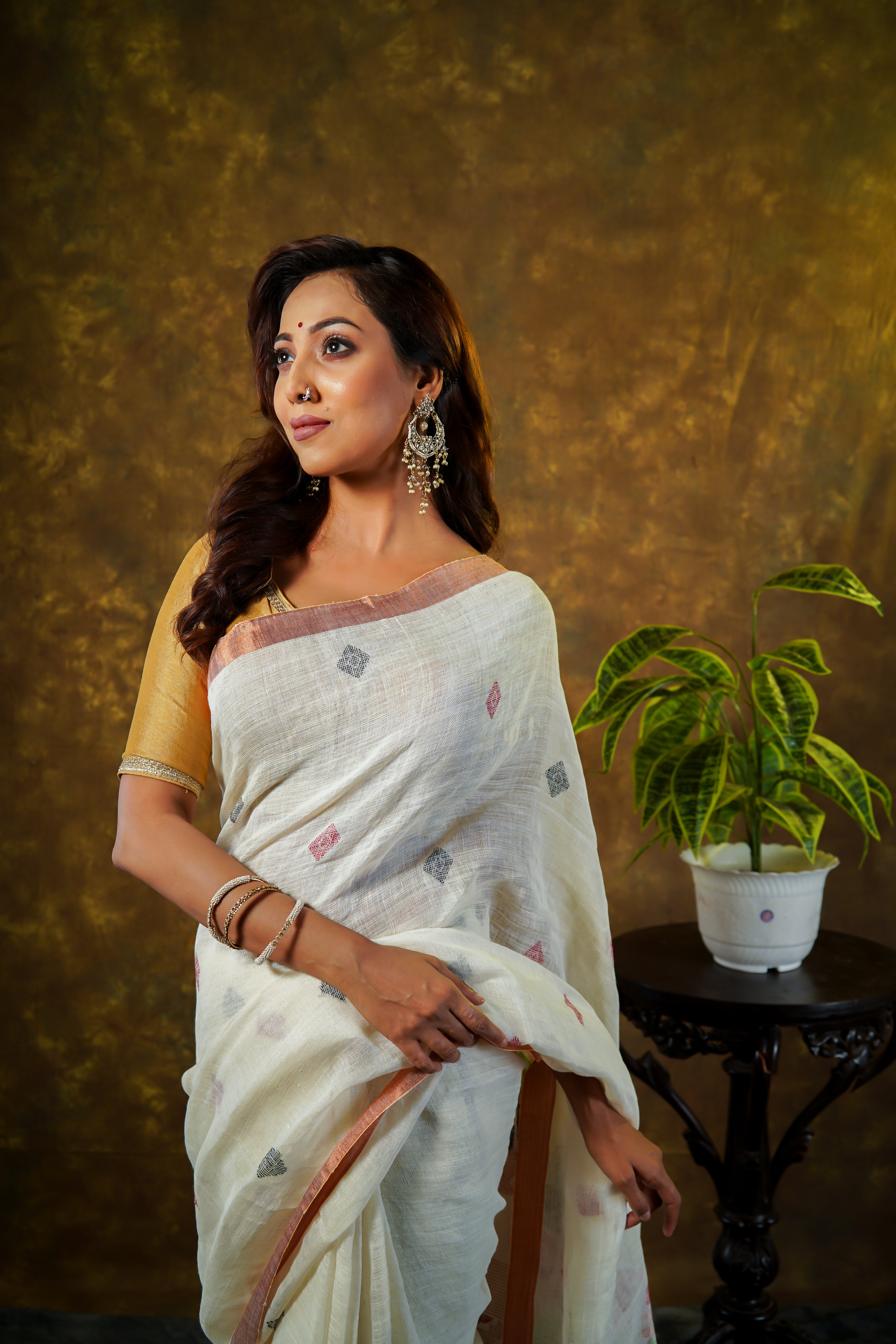 White floral pure linen handwoven saree