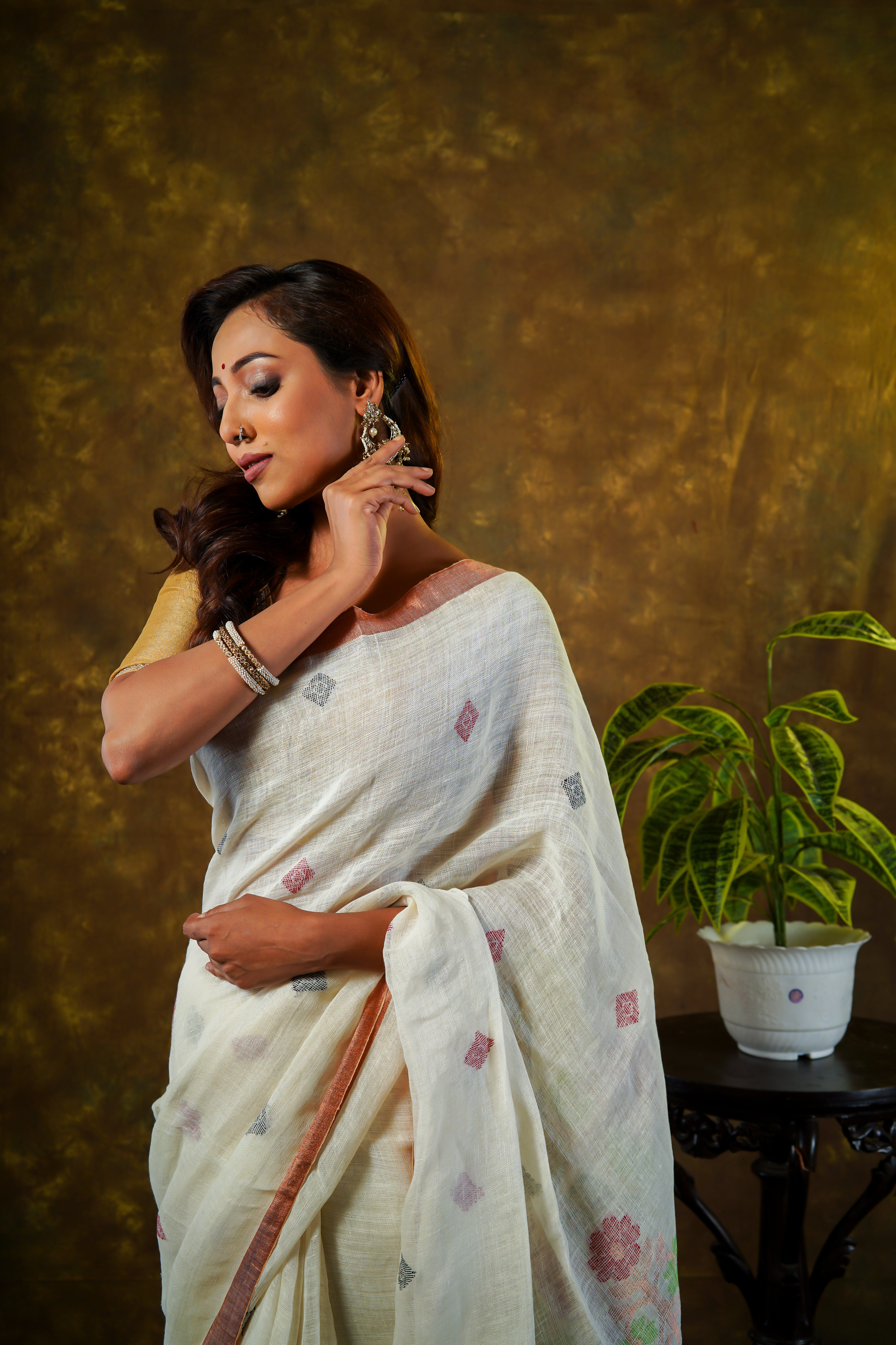 White floral pure linen handwoven saree