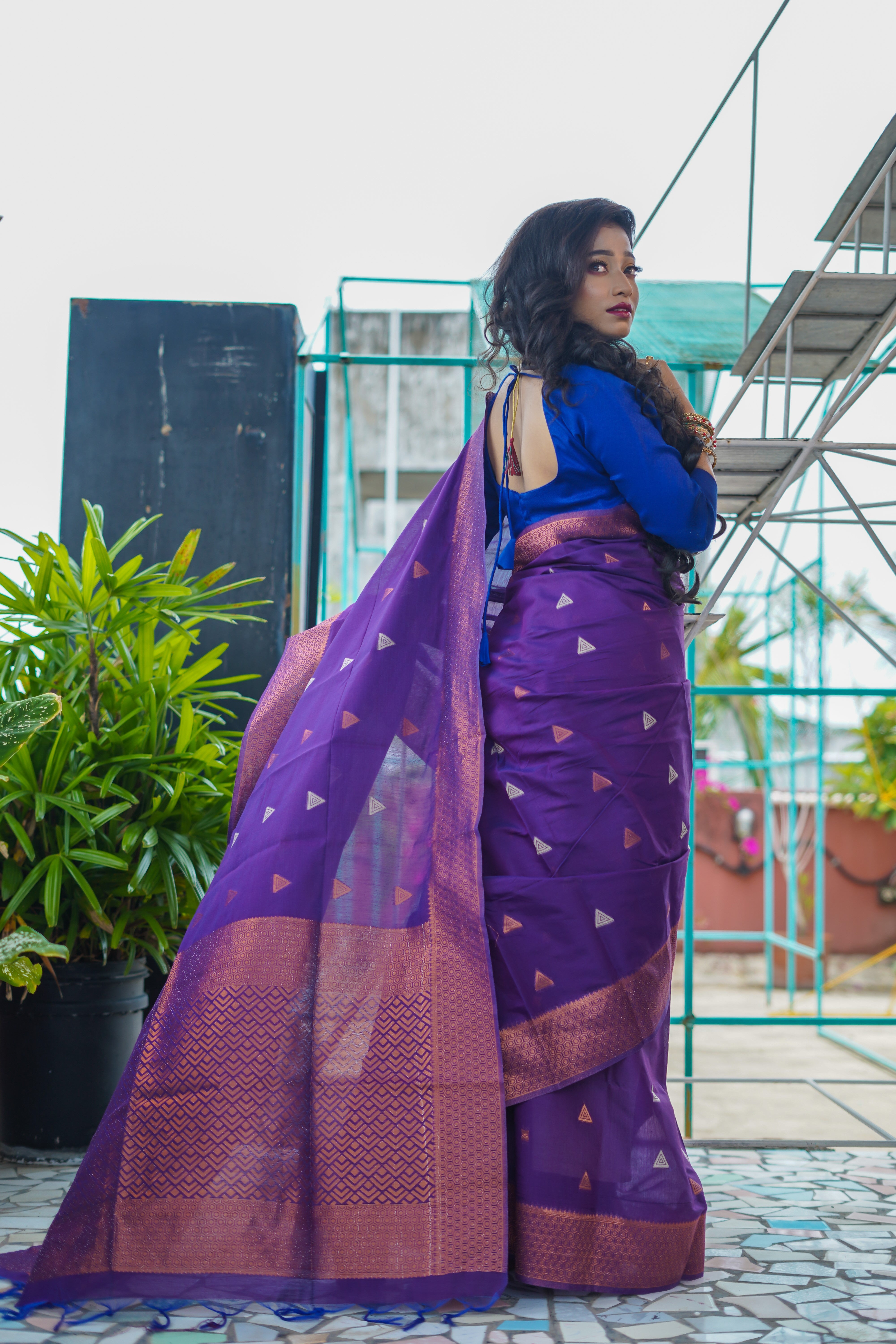 Indigo Maheswari Silk Weaving Saree