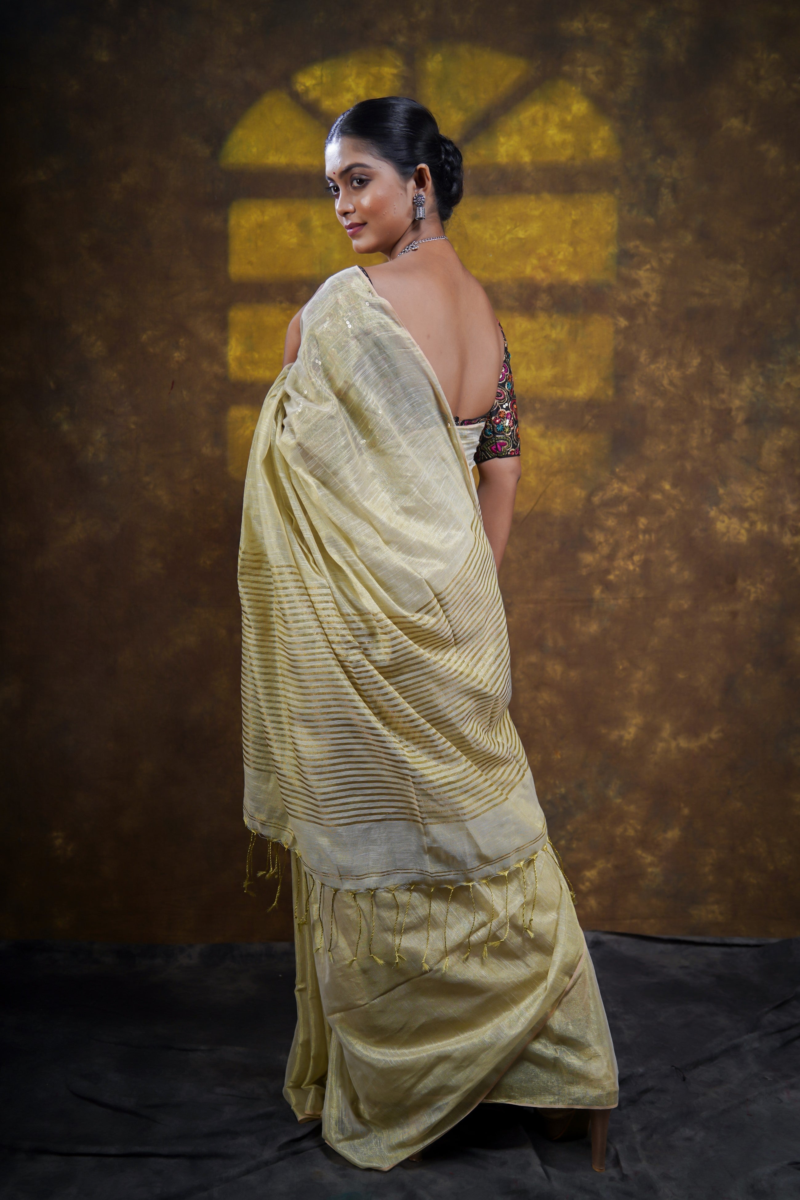 Ivory Dual Tone Pure Tissue Linen Saree