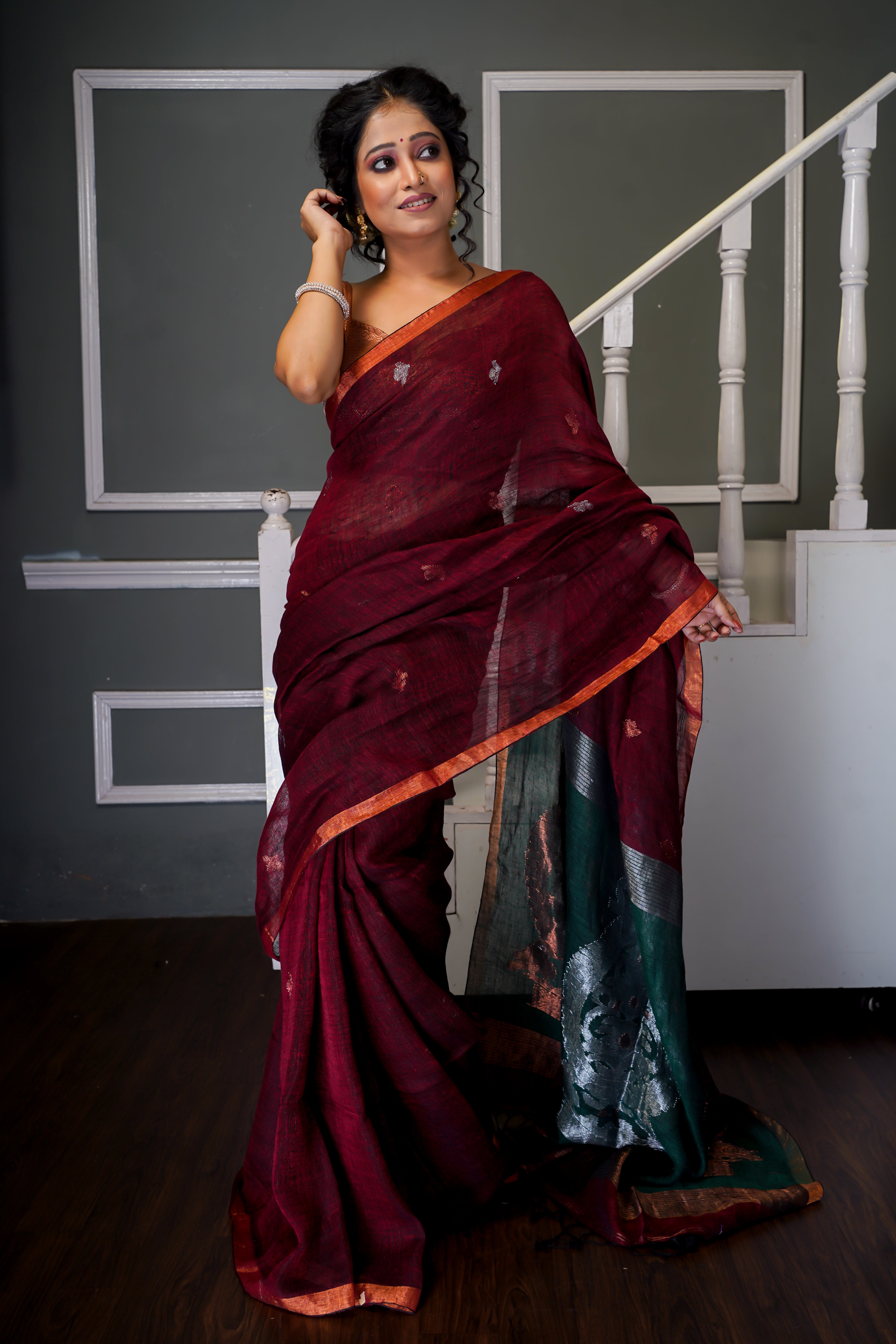 Maroon & Green Sankha linen hand woven jamdani saree