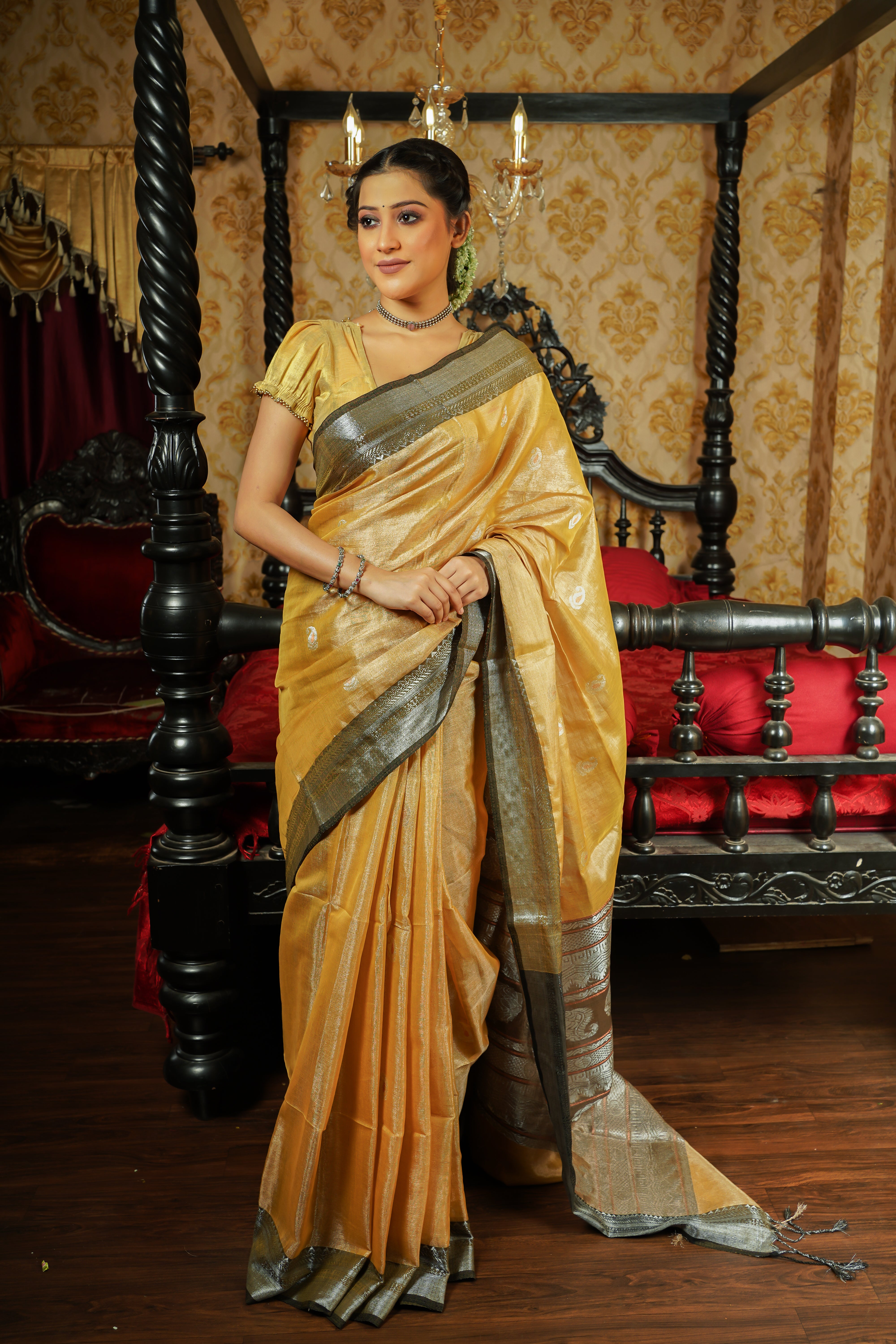 Metallic Gold pure tissue linen handwoven Jamdani saree