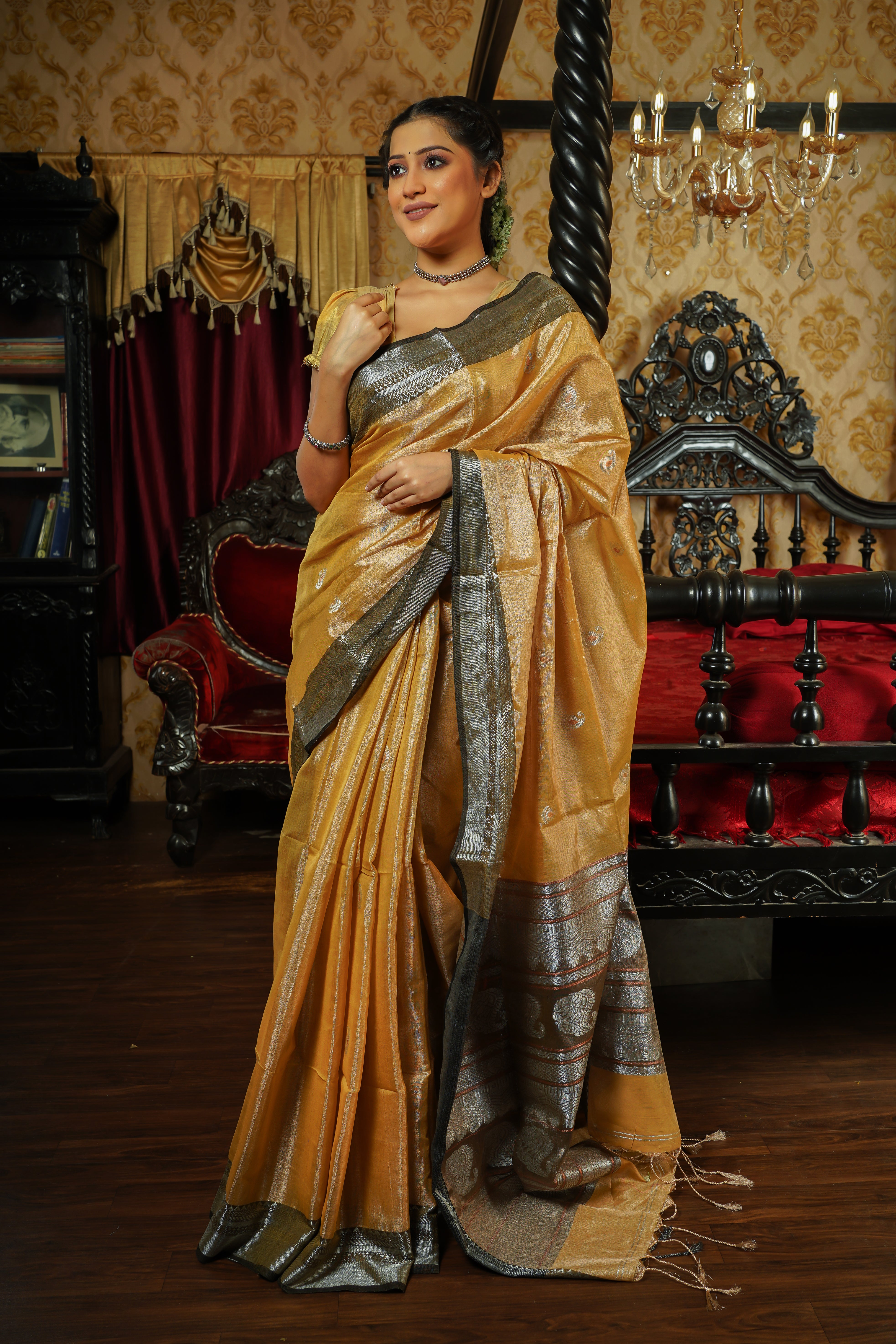 Metallic Gold pure tissue linen handwoven Jamdani saree