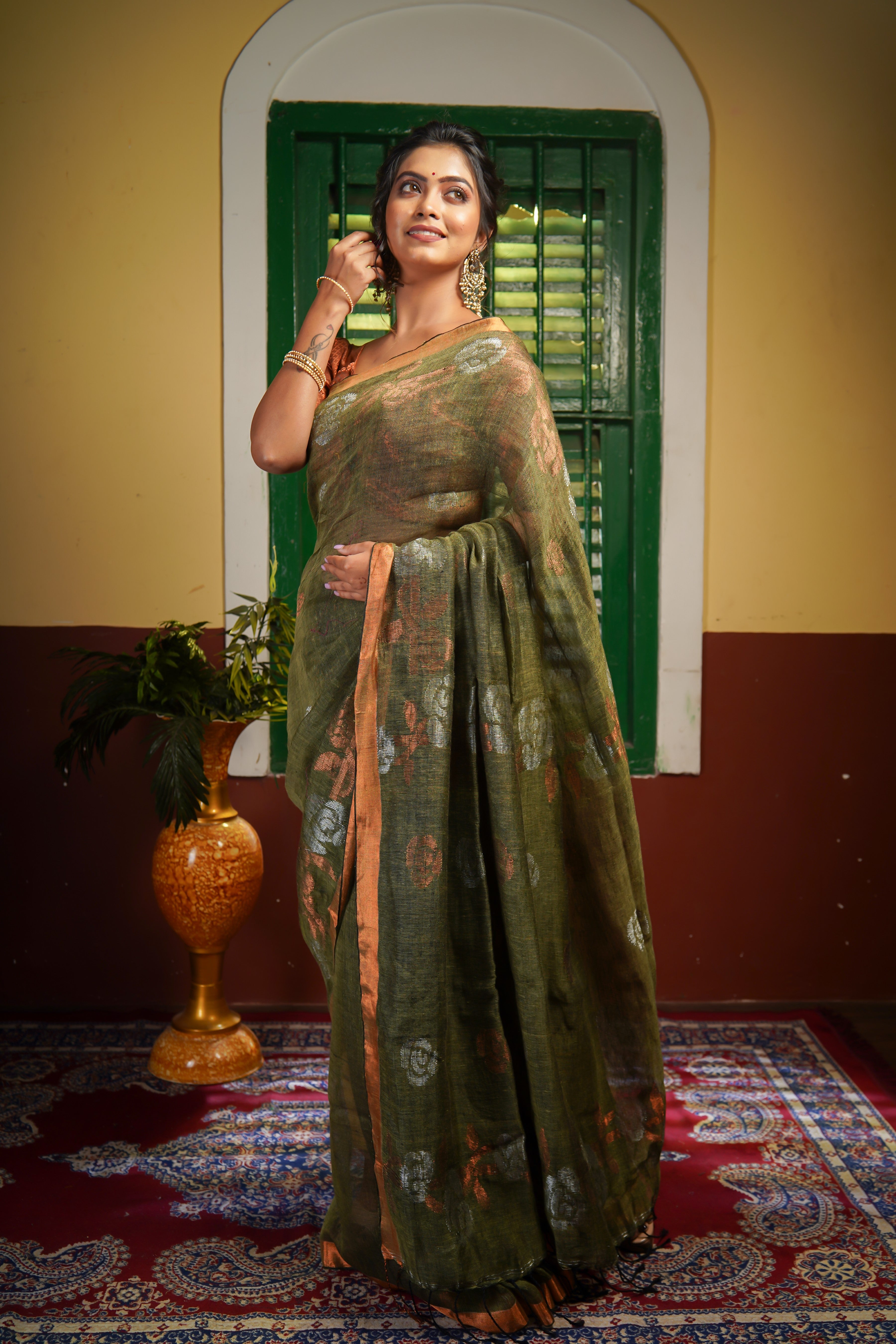 Olive Green Rose Linen Hand Woven Jamdani Saree