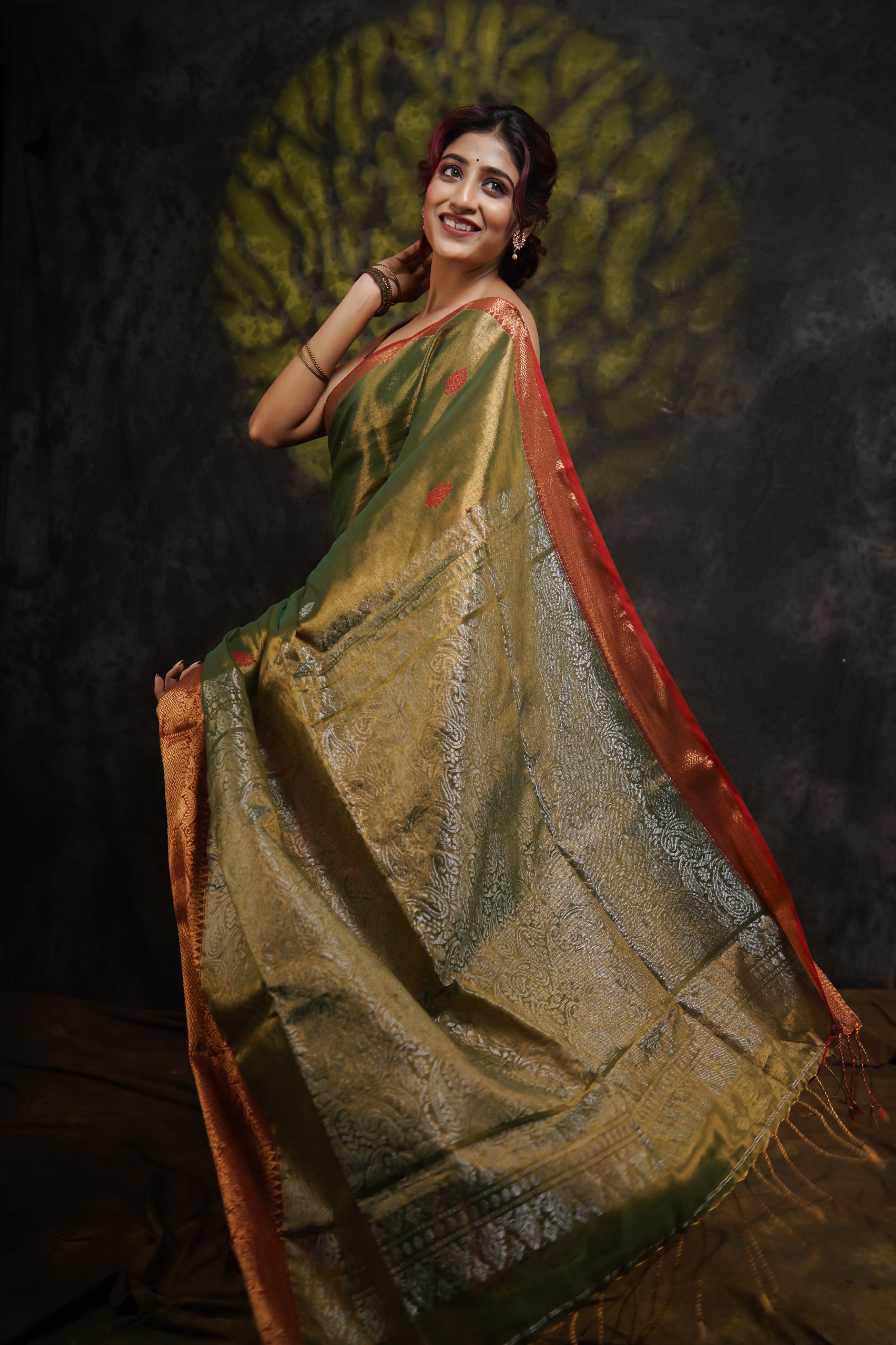 Metallic Olive Tissue Linen Handwoven Saree