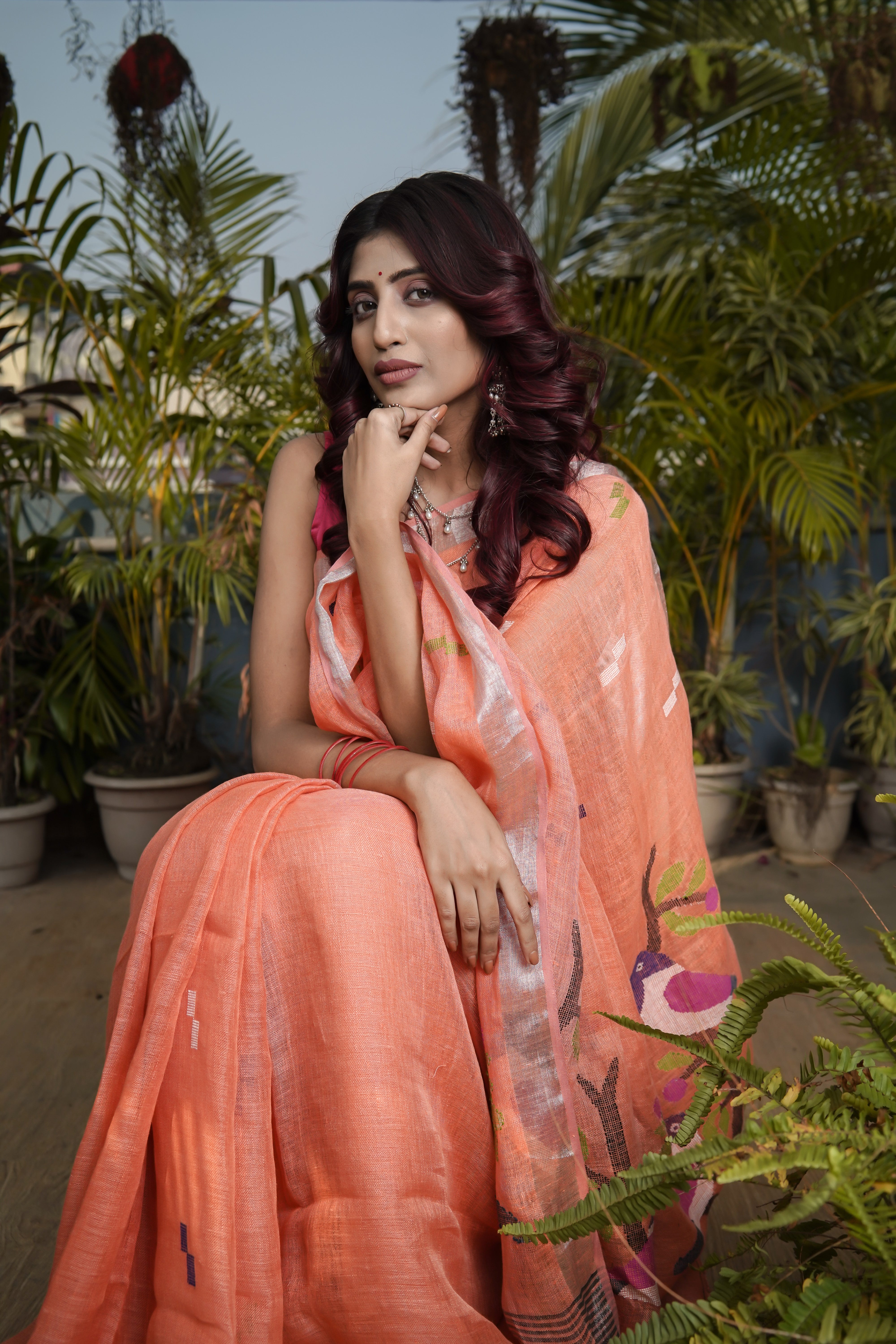 Birds Printed Hand Weaving Linen Jamdani Saree-Peach