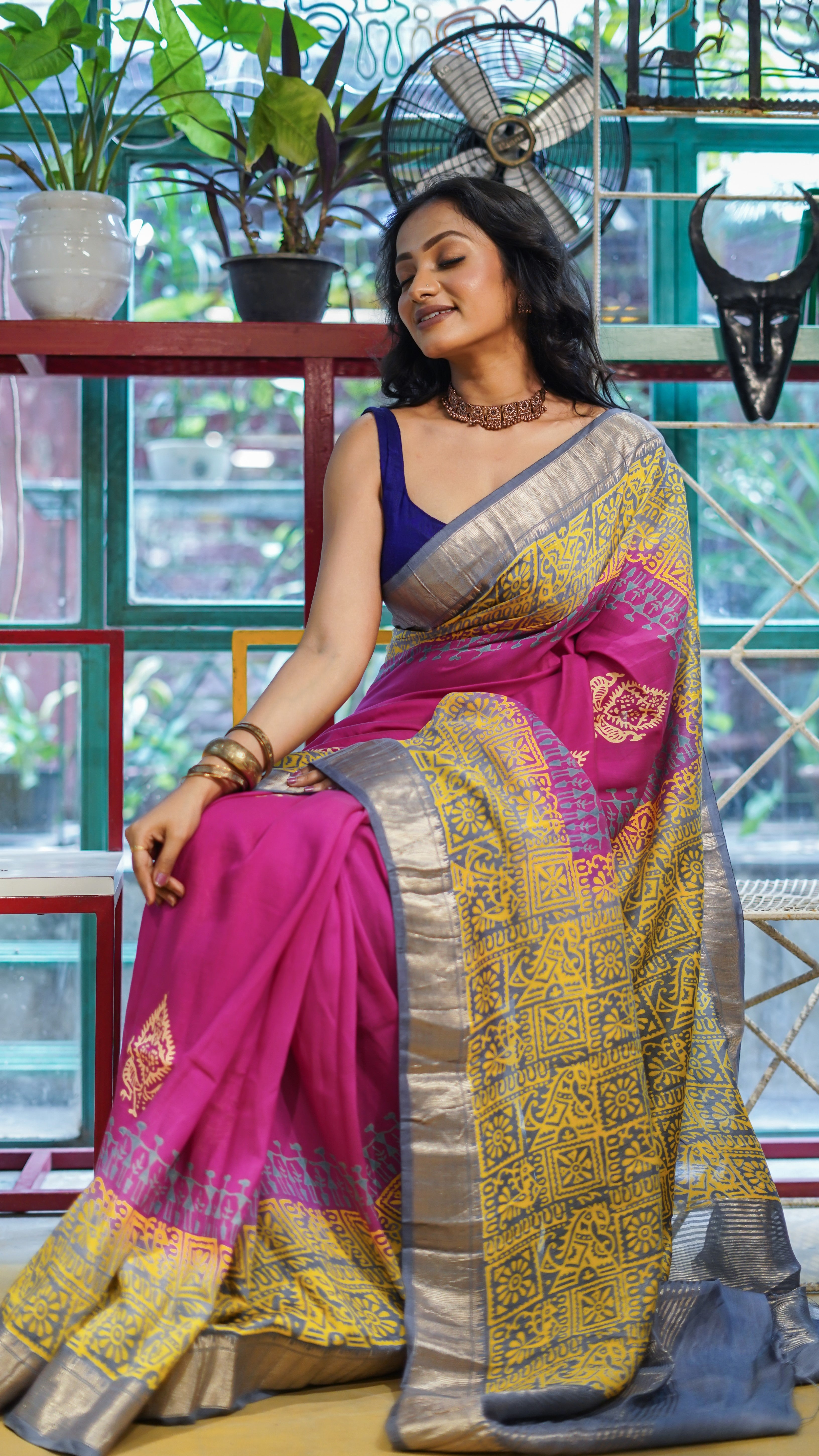 Rangoli Rani & grey pure dola silk saree