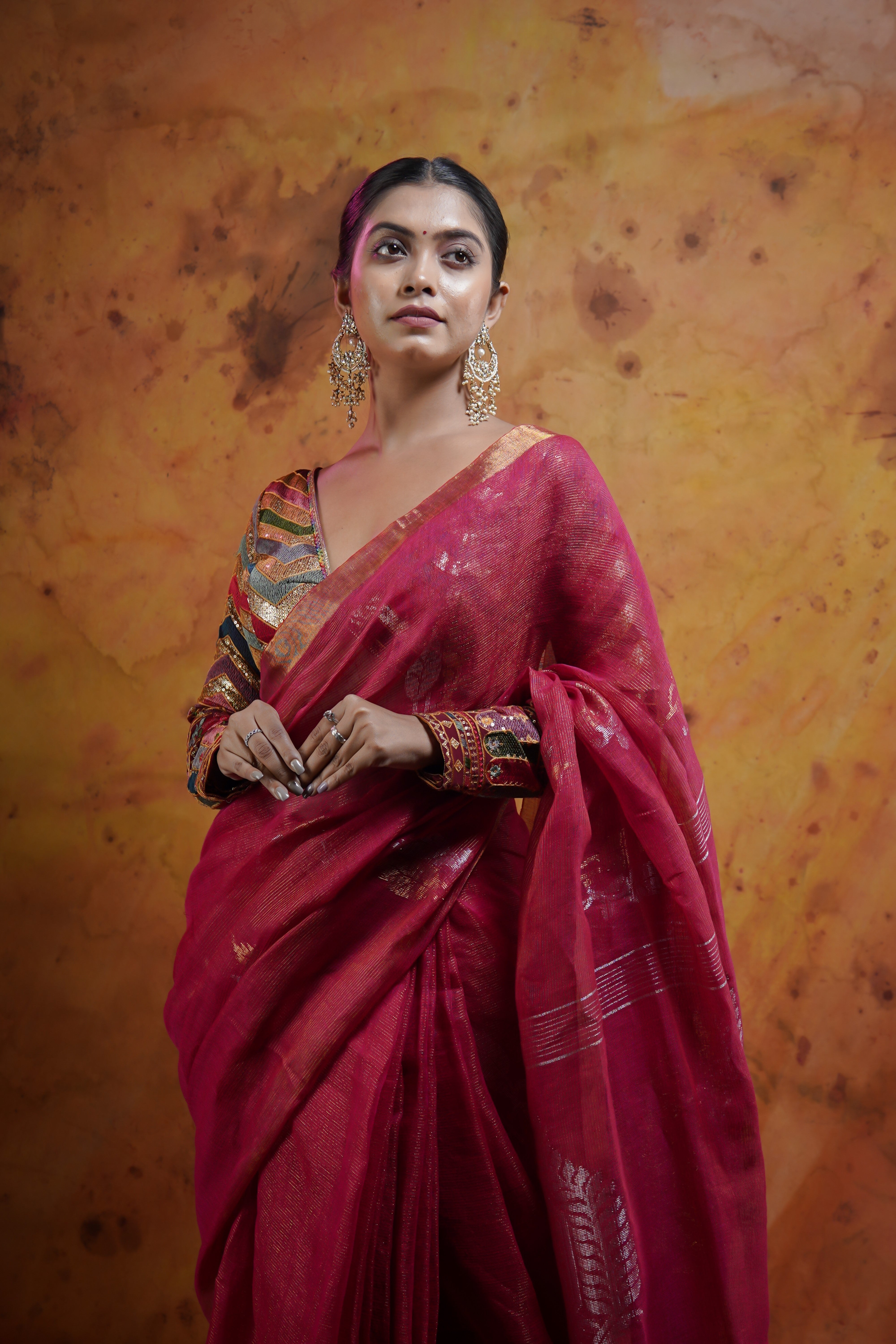 Rani Pure Linen Hand woven Saree with Floral Design