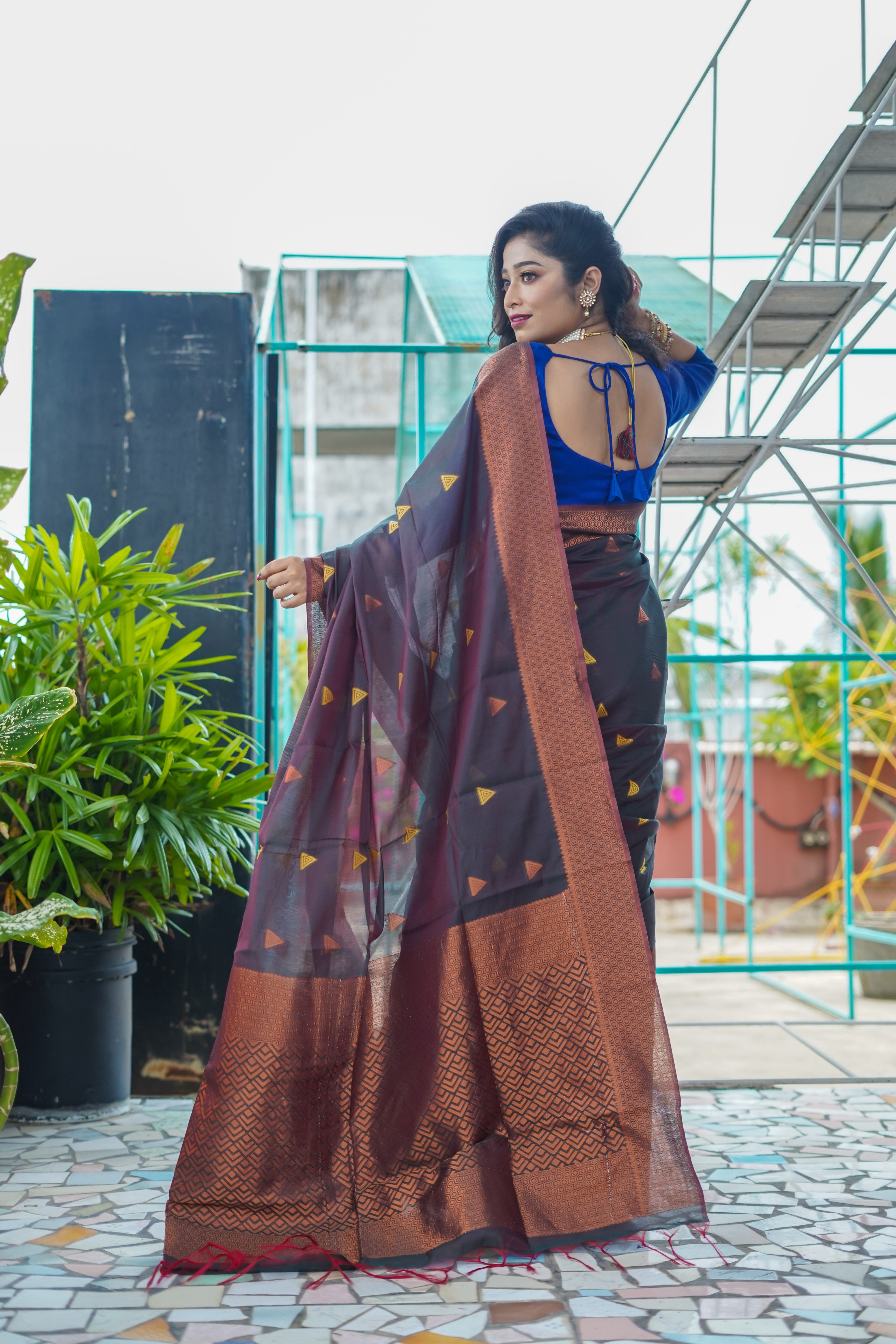 Rasin Maheswari Silk Weaving Saree