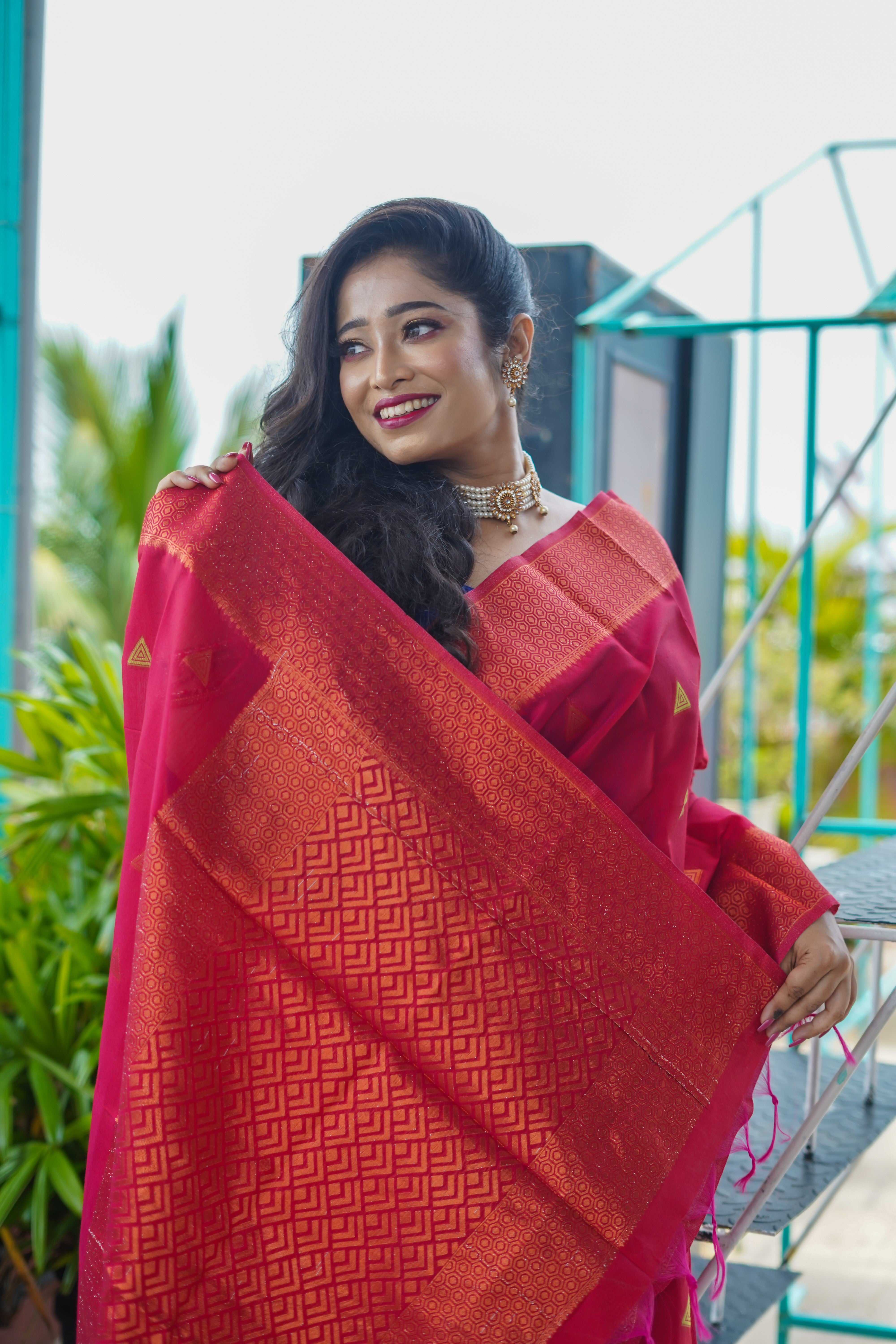 Red Maheswari Silk Weaving Saree