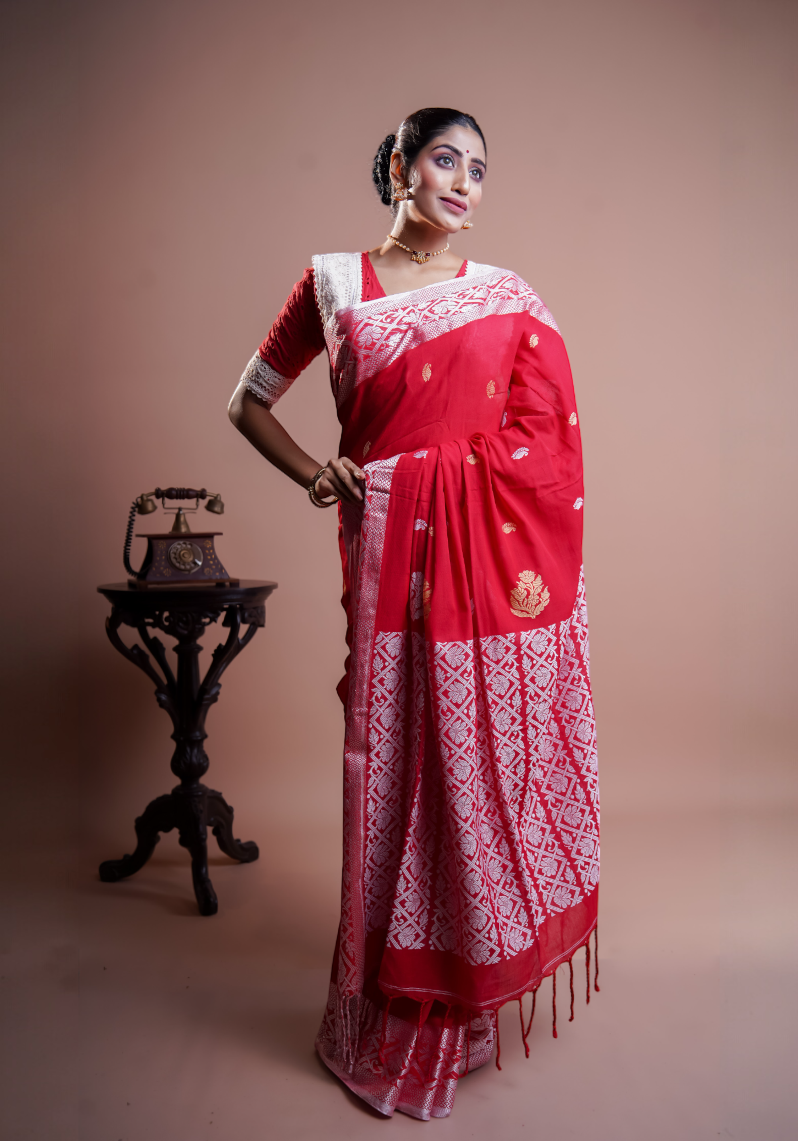 Red & white pure Mashrise Cotton handwoven saree