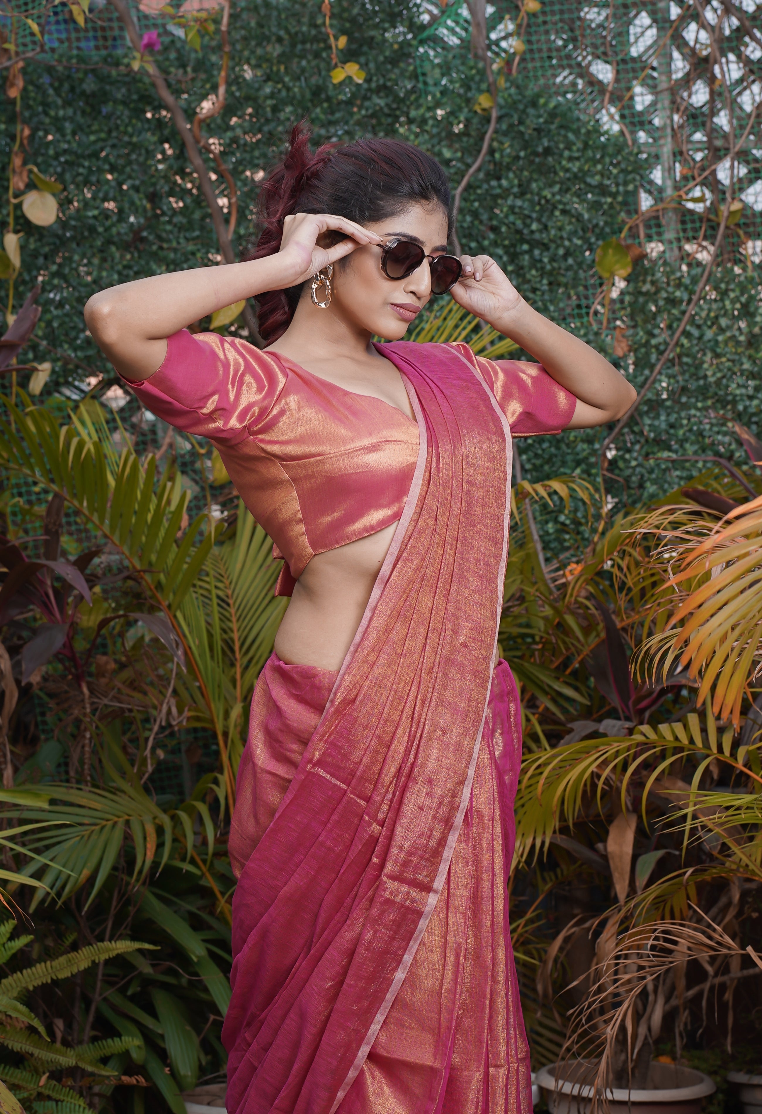 Dual Tone Tissue Linen Saree- Roseberry