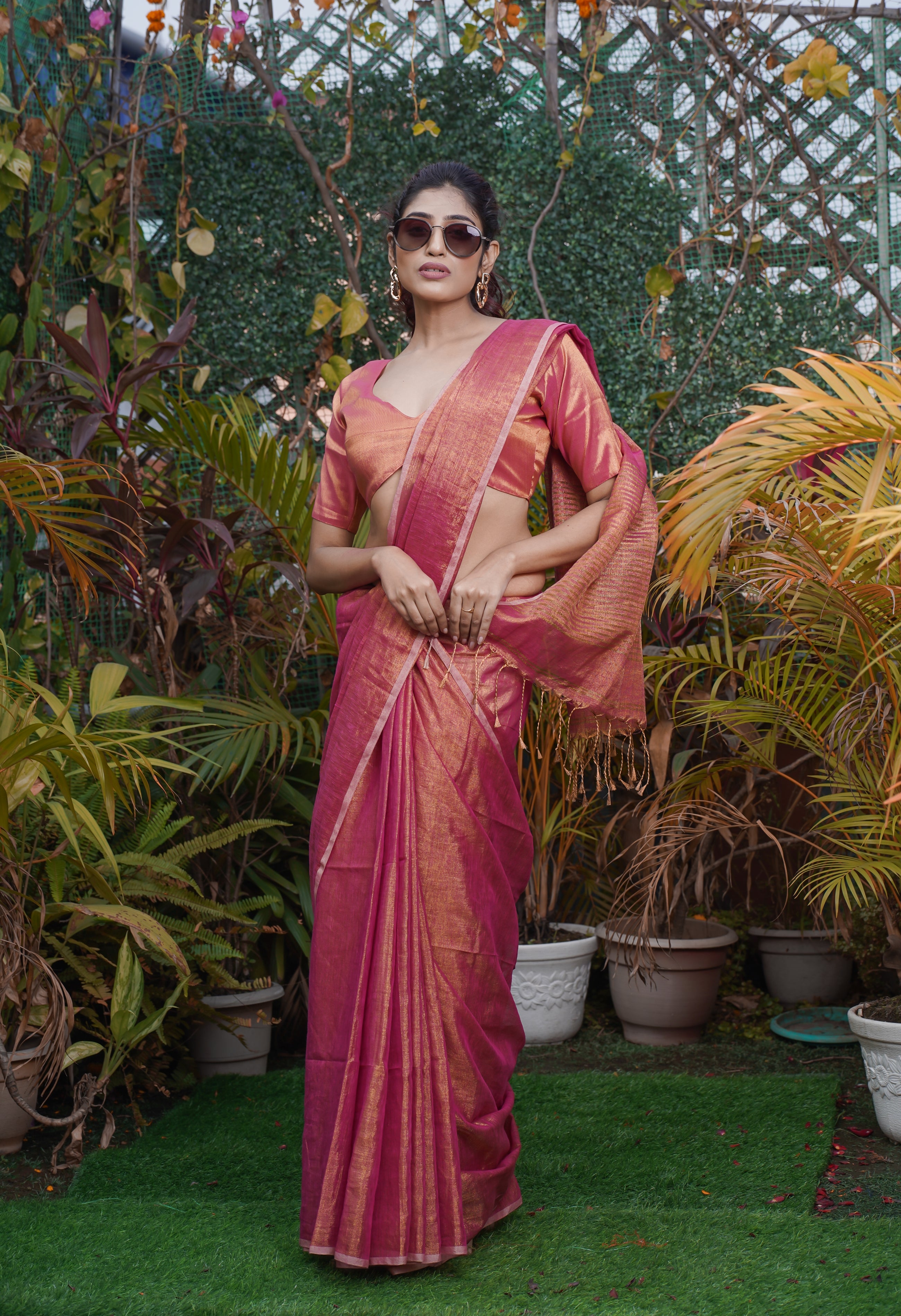 Dual Tone Tissue Linen Saree- Roseberry