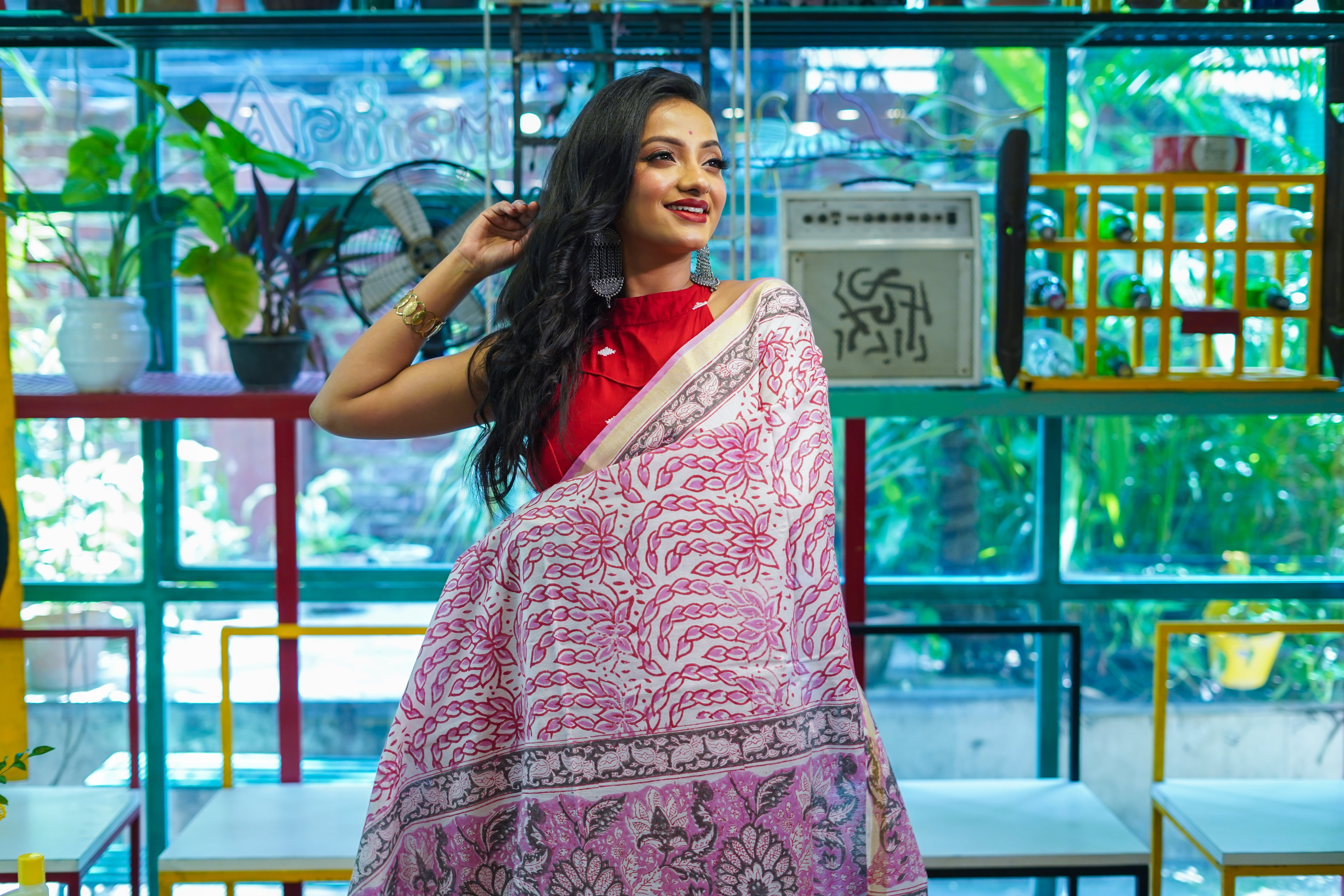 White & Pink  hand block pure Maheswari silk saree