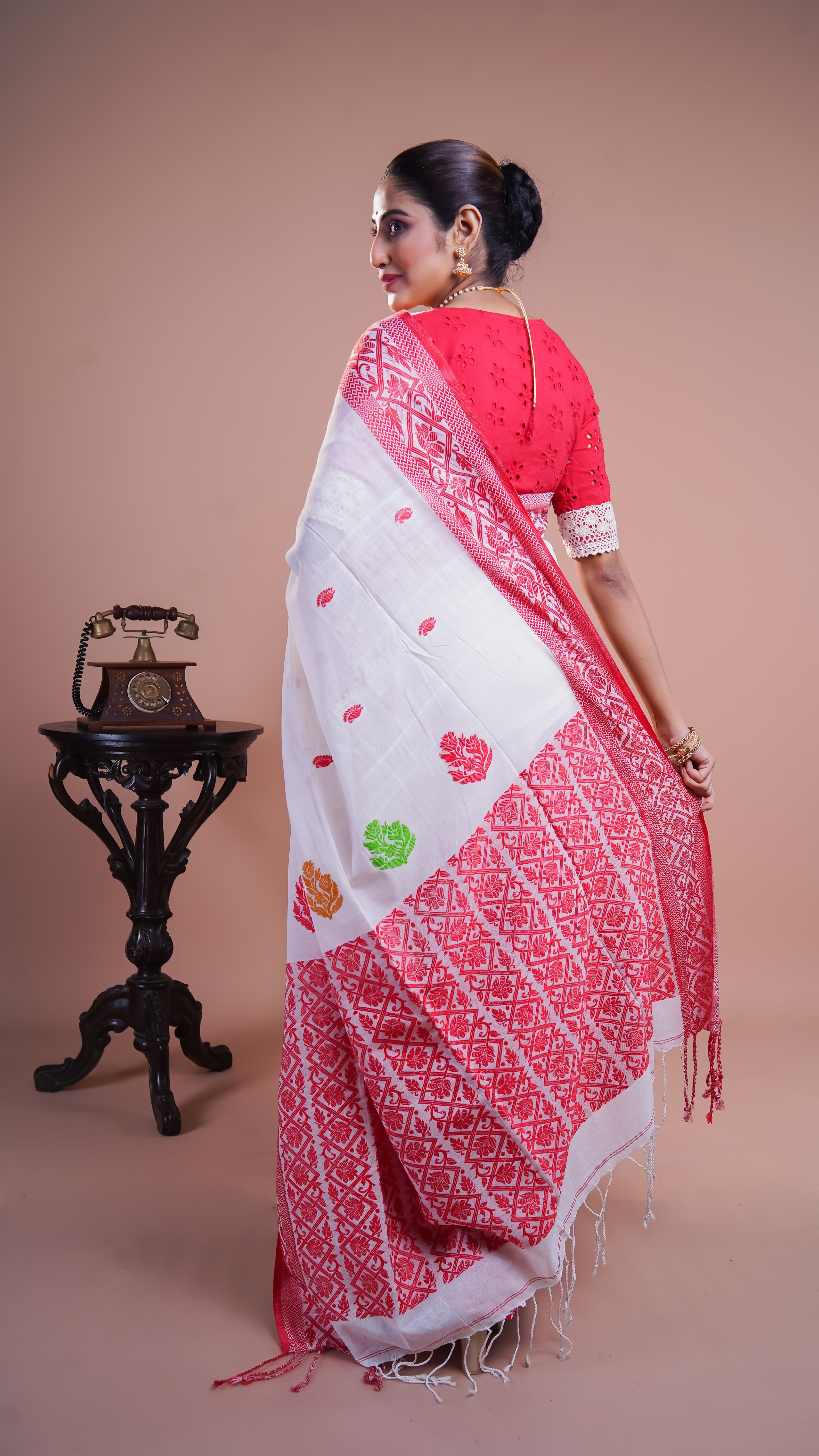 Pure Mashrise Cotton handwoven saree White & Red