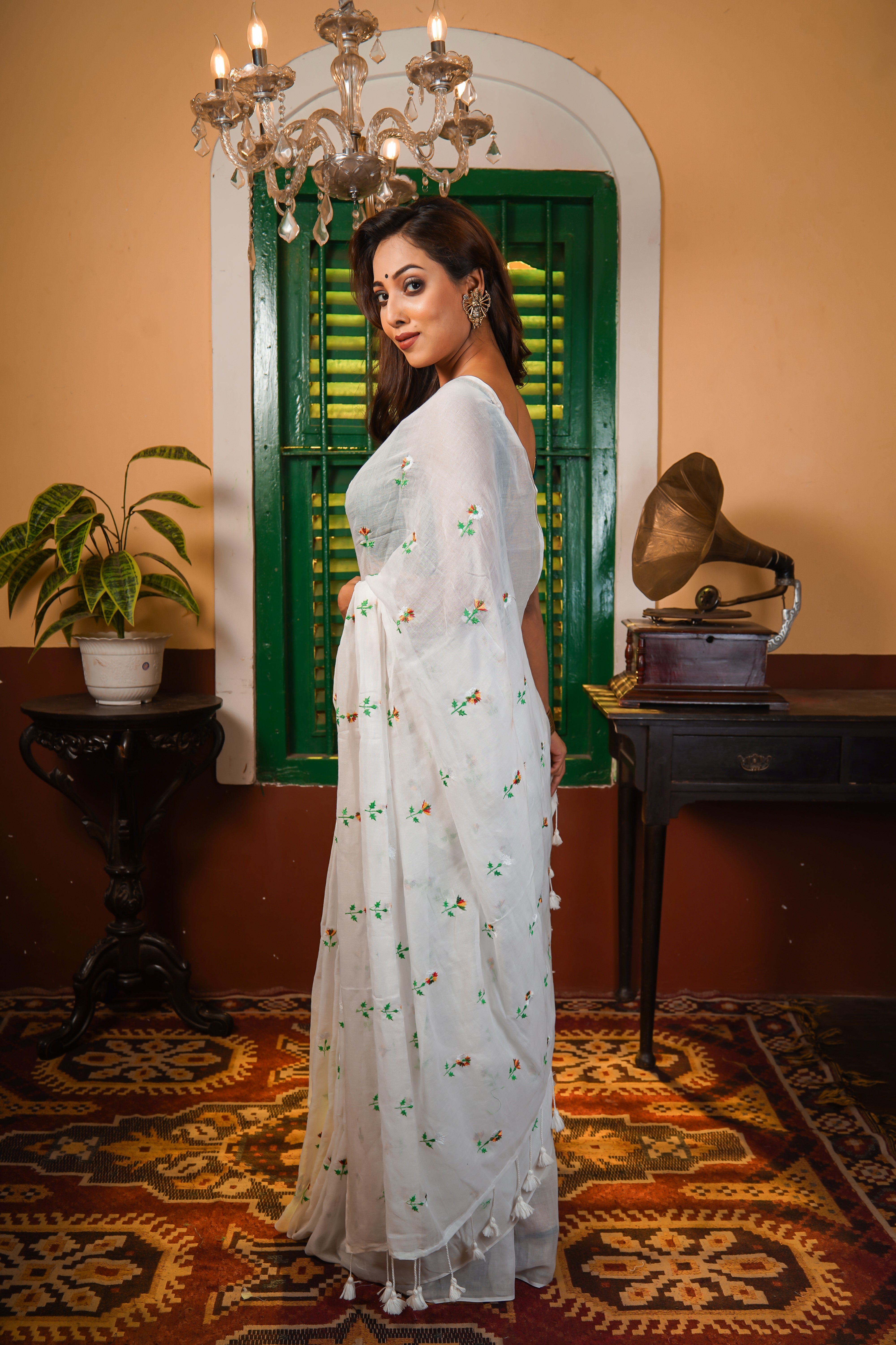 White Embroidered Pure Mul Cotton Saree